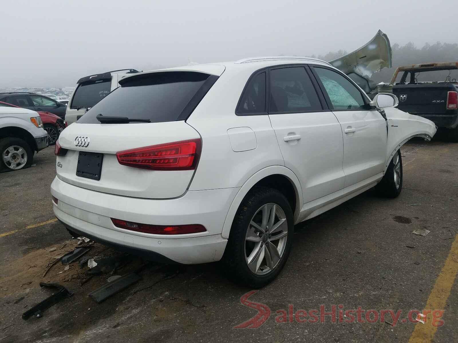 WA1BCCFS5JR008337 2018 AUDI Q3