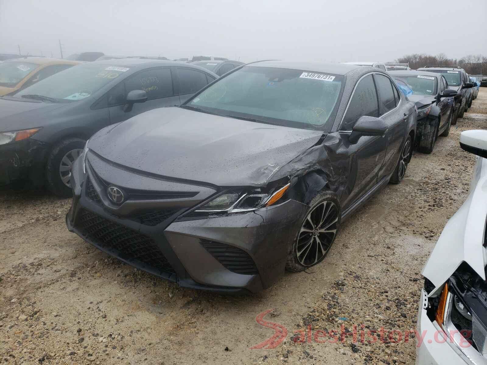 4T1B11HK0JU672017 2018 TOYOTA CAMRY