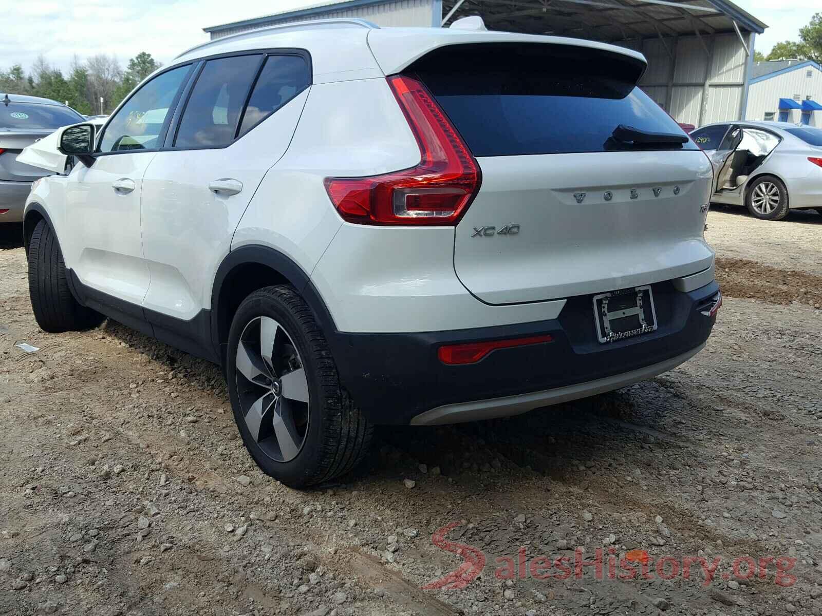 YV4162UK5K2100156 2019 VOLVO XC40