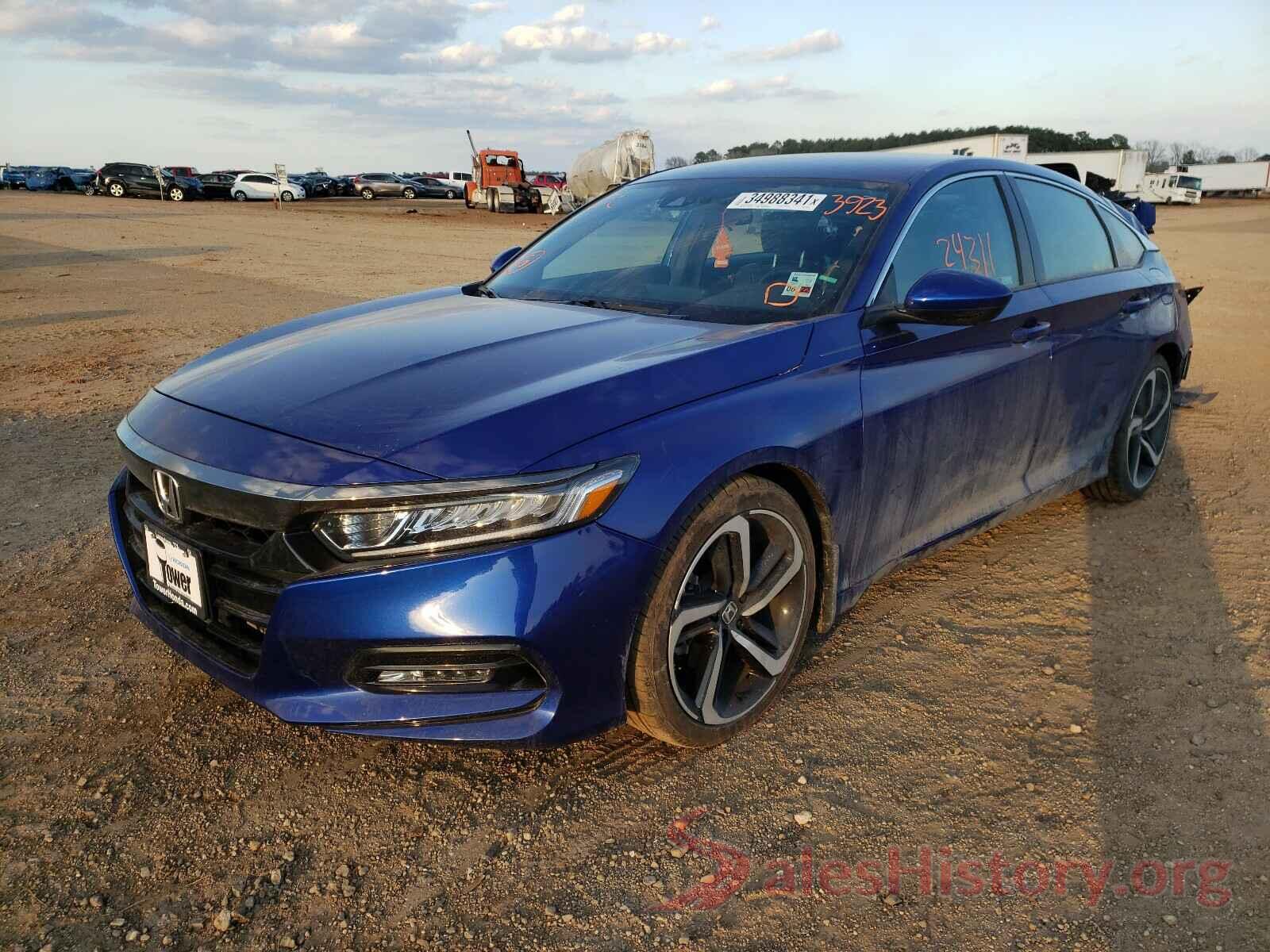 1HGCV1F32JA253923 2018 HONDA ACCORD