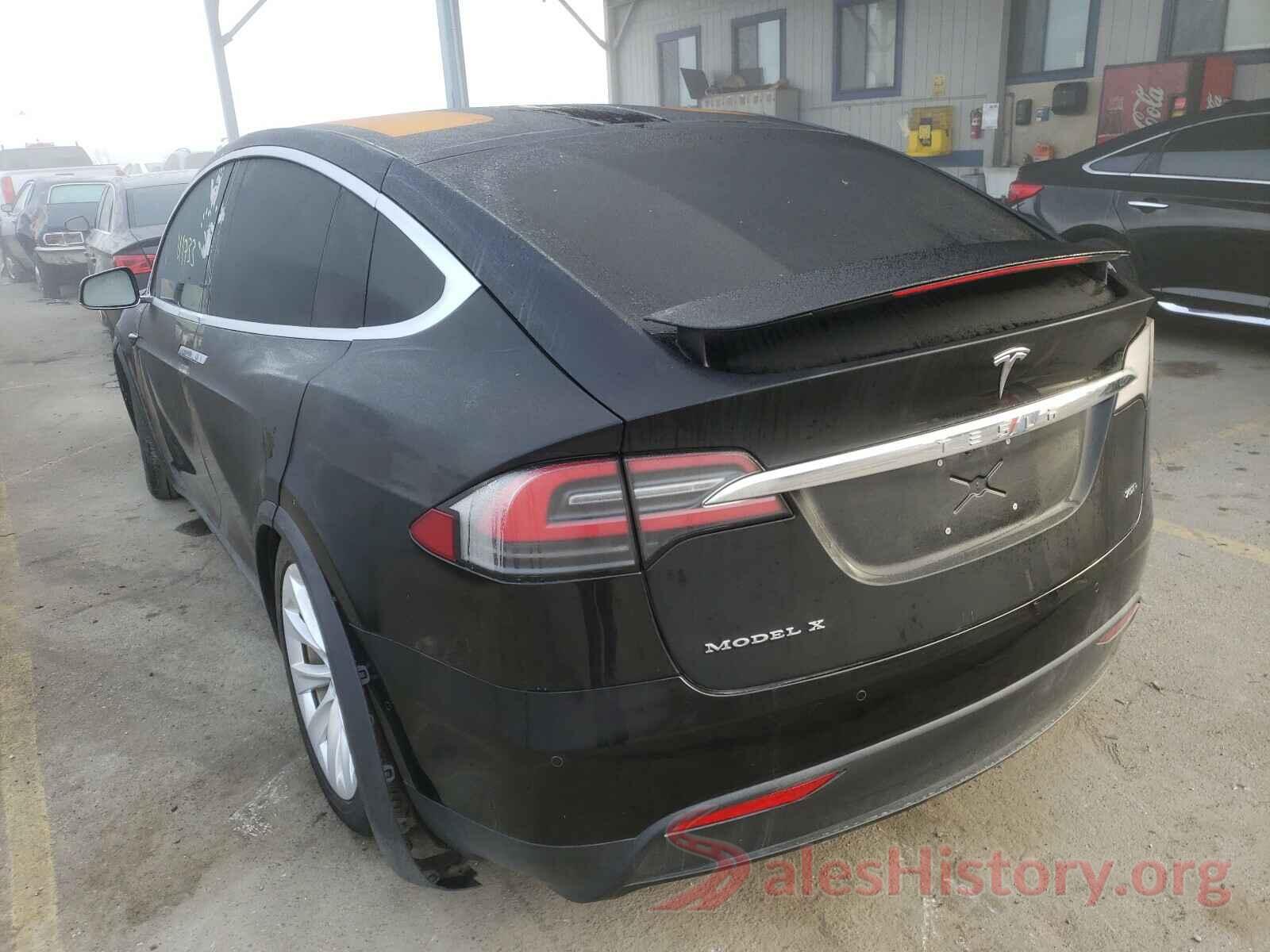 5YJXCBE20HF053712 2017 TESLA MODEL X