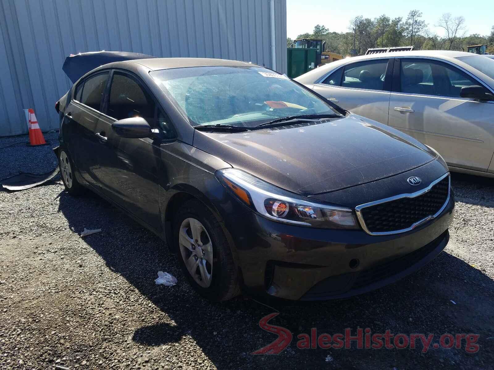 3KPFL4A77JE221477 2018 KIA FORTE