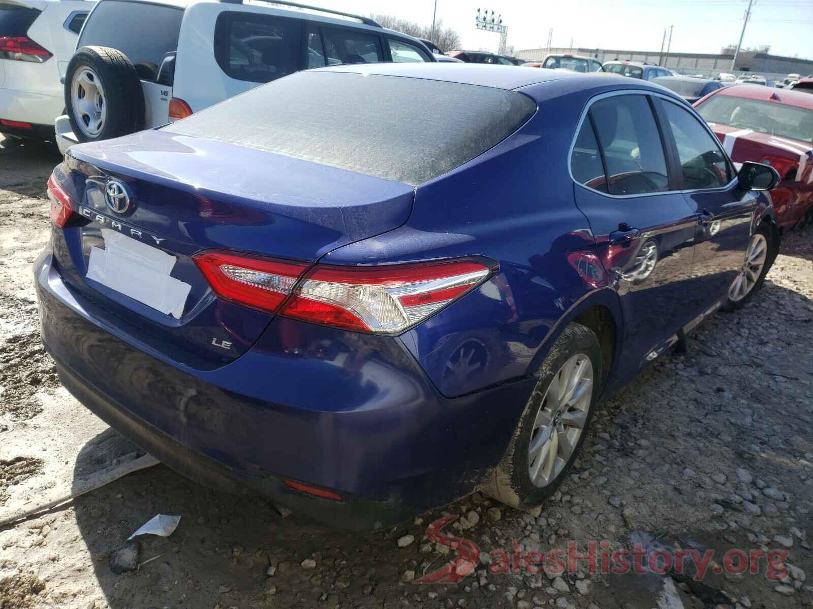 4T1B11HK4JU575662 2018 TOYOTA CAMRY