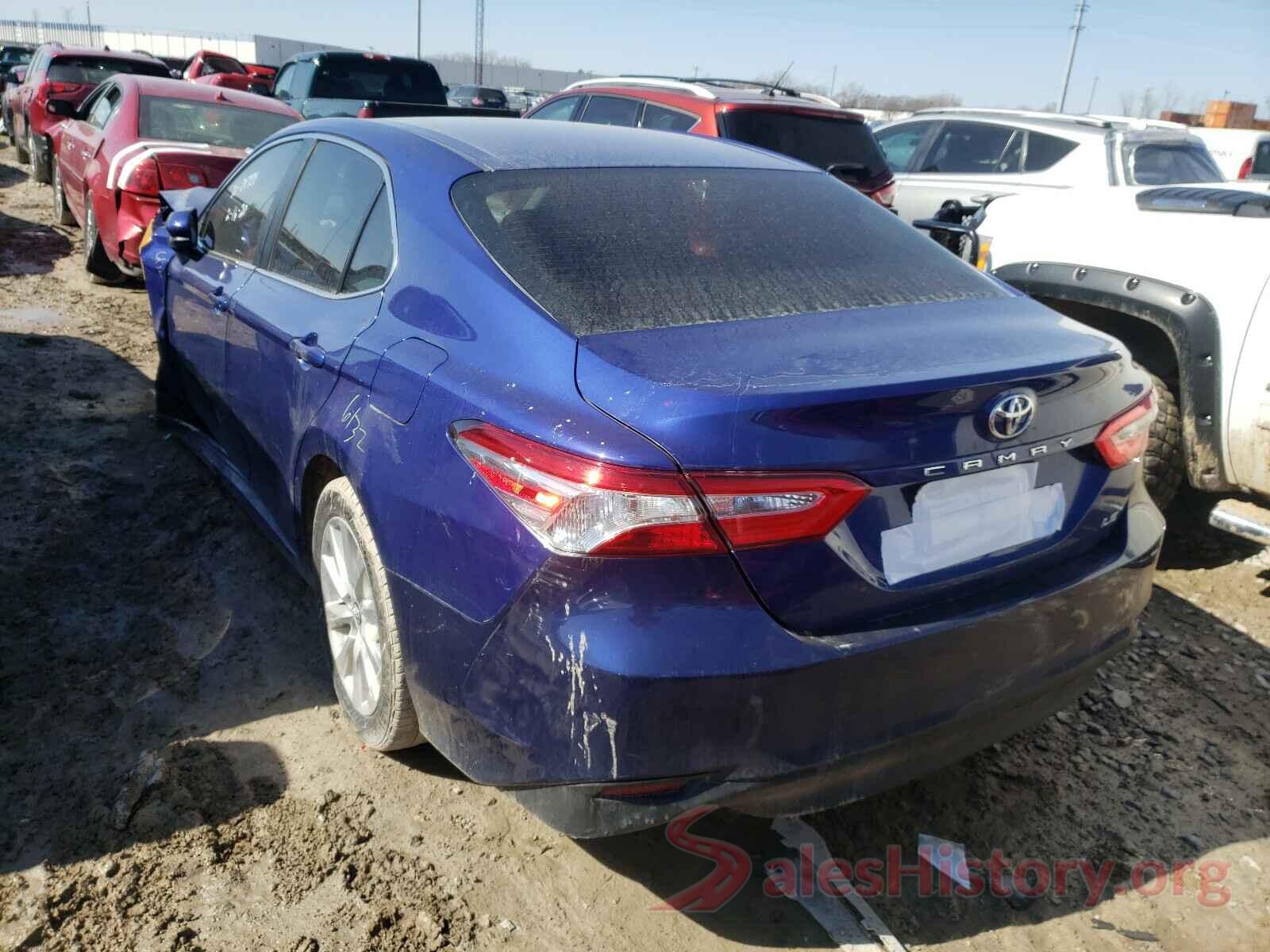 4T1B11HK4JU575662 2018 TOYOTA CAMRY