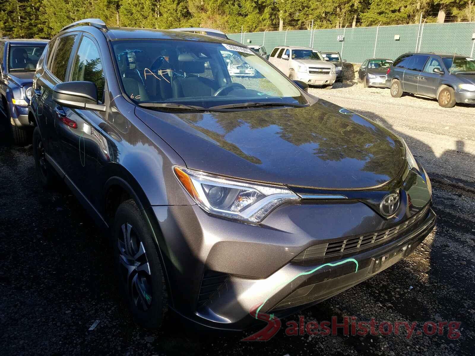 2T3BFREV7HW573162 2017 TOYOTA RAV4