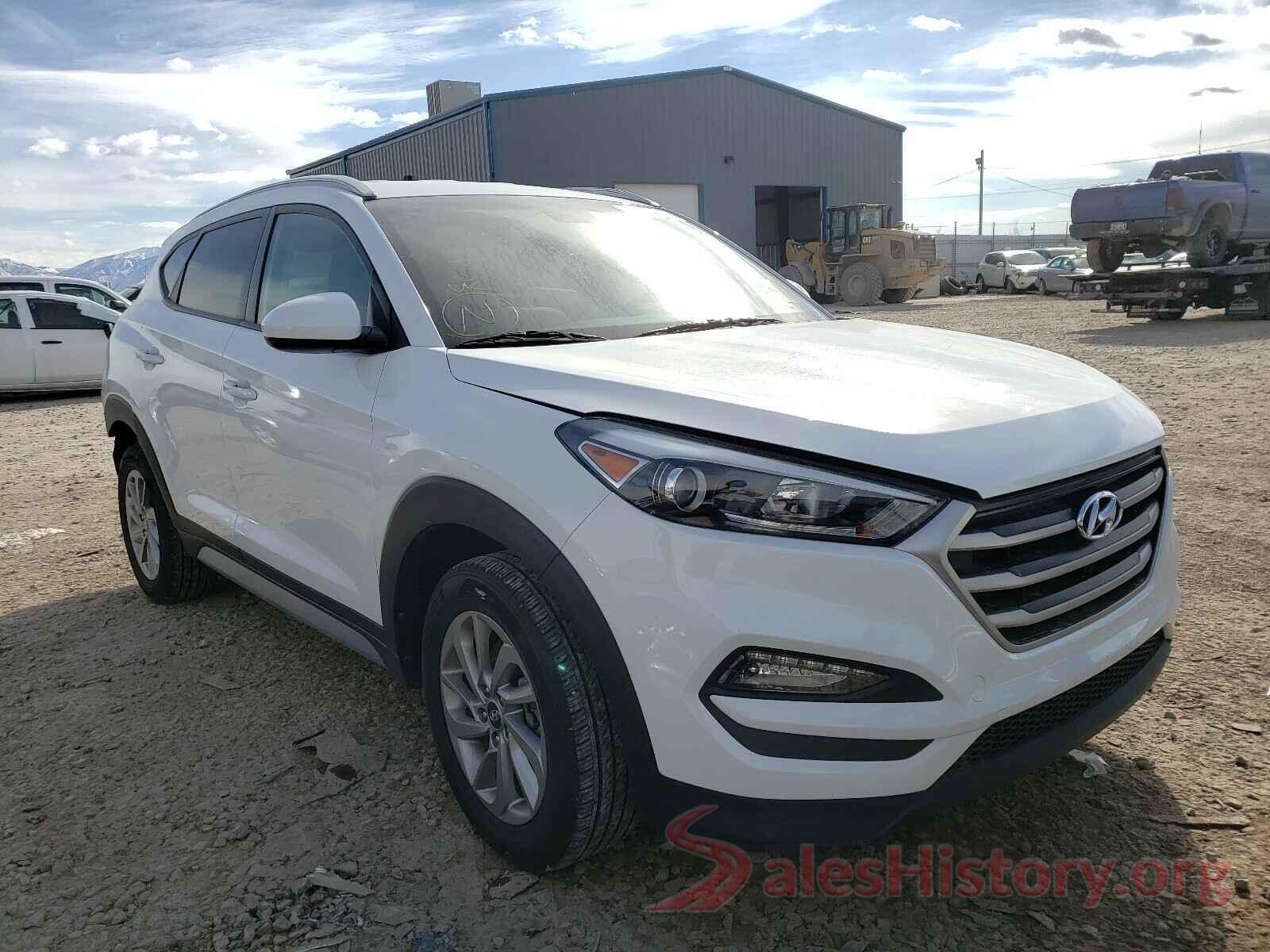 KM8J3CA43JU729033 2018 HYUNDAI TUCSON