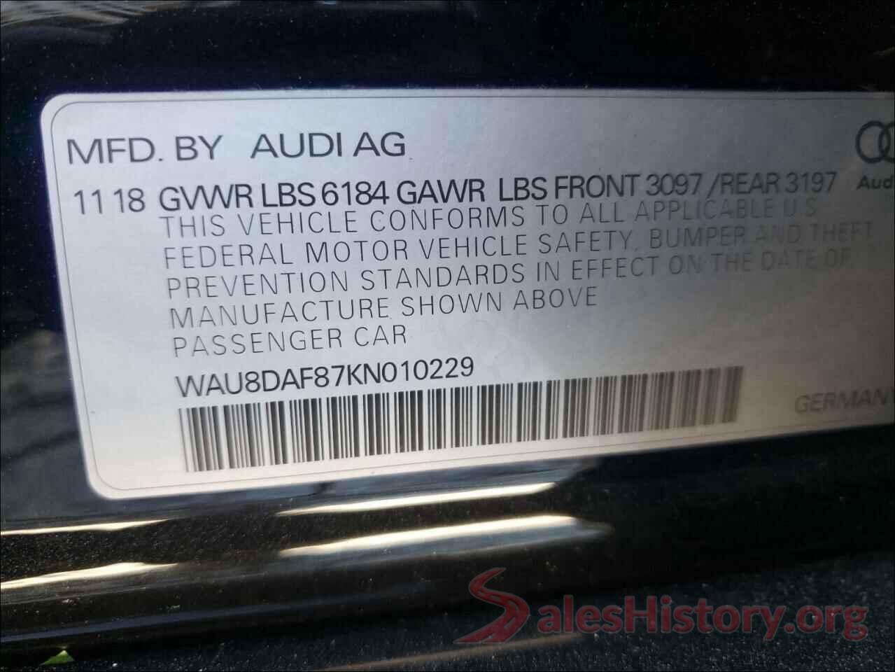 WAU8DAF87KN010229 2019 AUDI A8