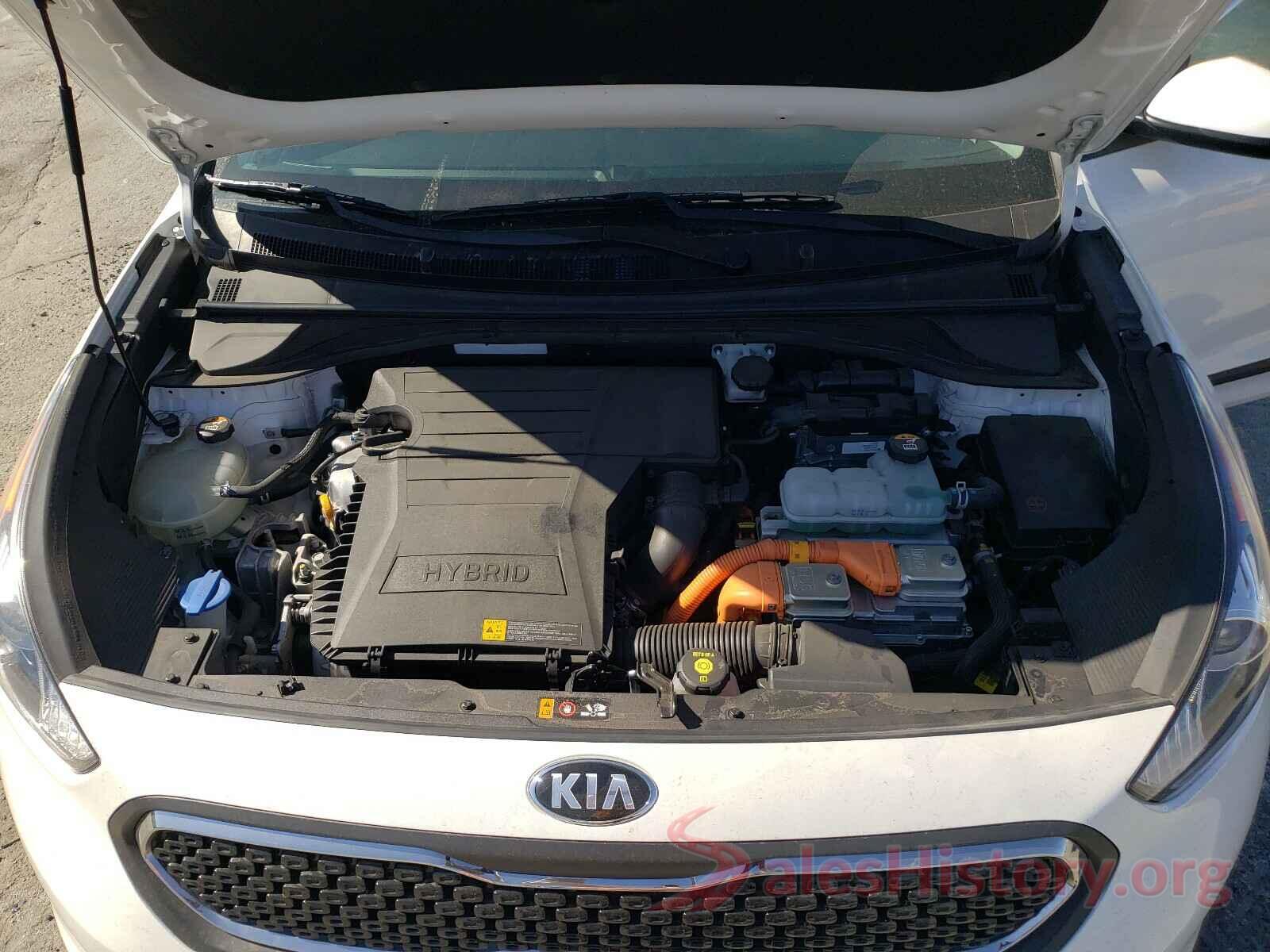 KNDCB3LC9K5317764 2019 KIA NIRO