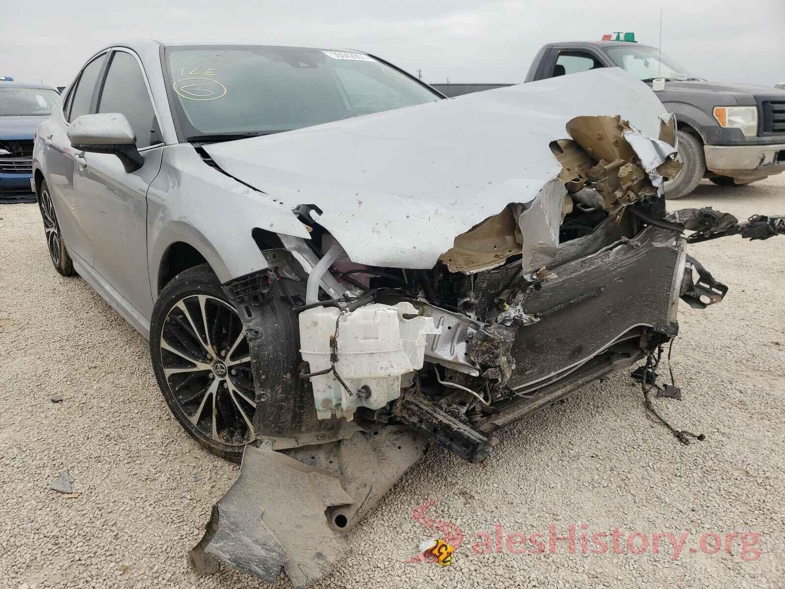 4T1B11HKXKU219332 2019 TOYOTA CAMRY