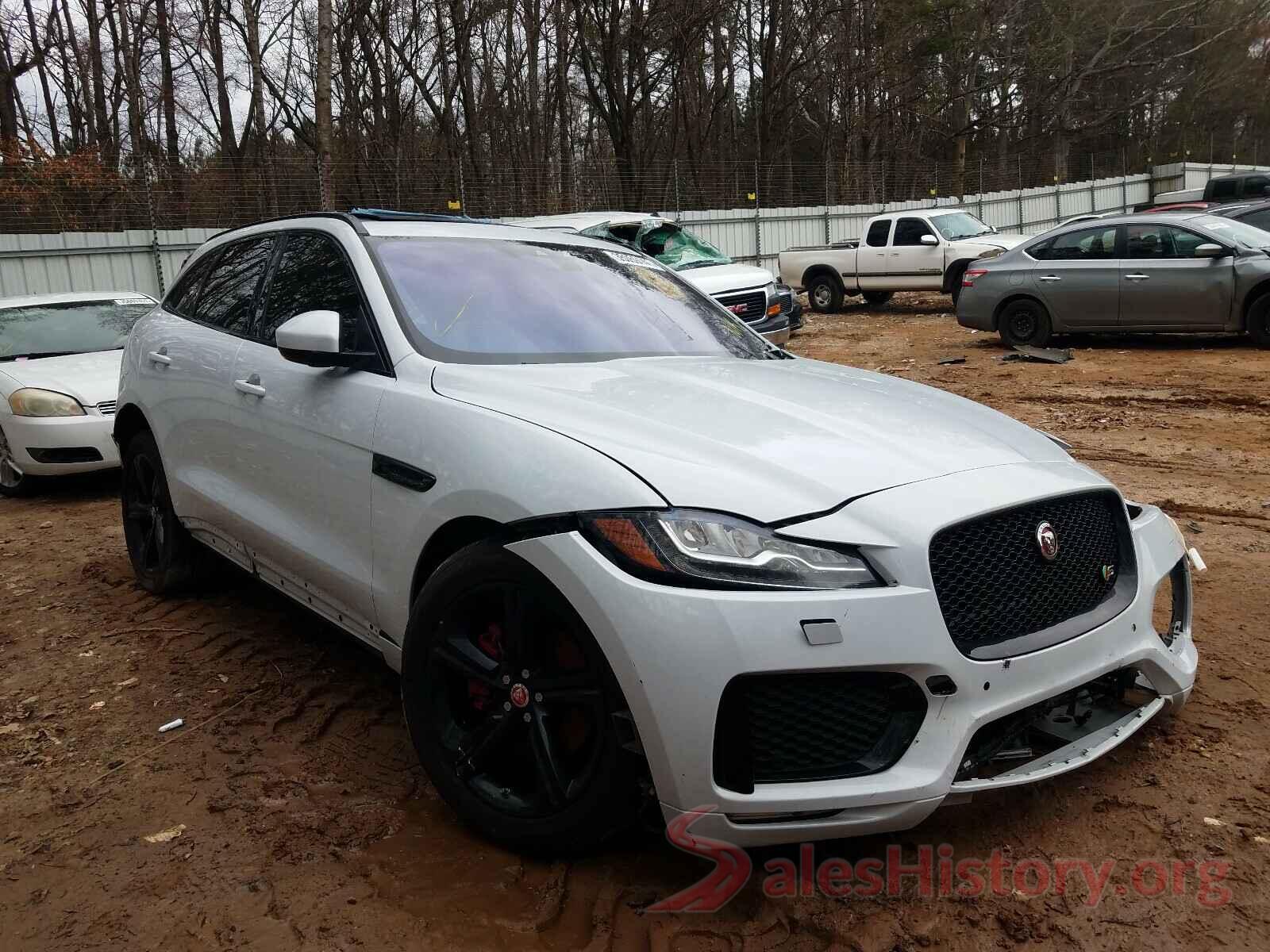 SADCM2BV3HA054070 2017 JAGUAR F-PACE