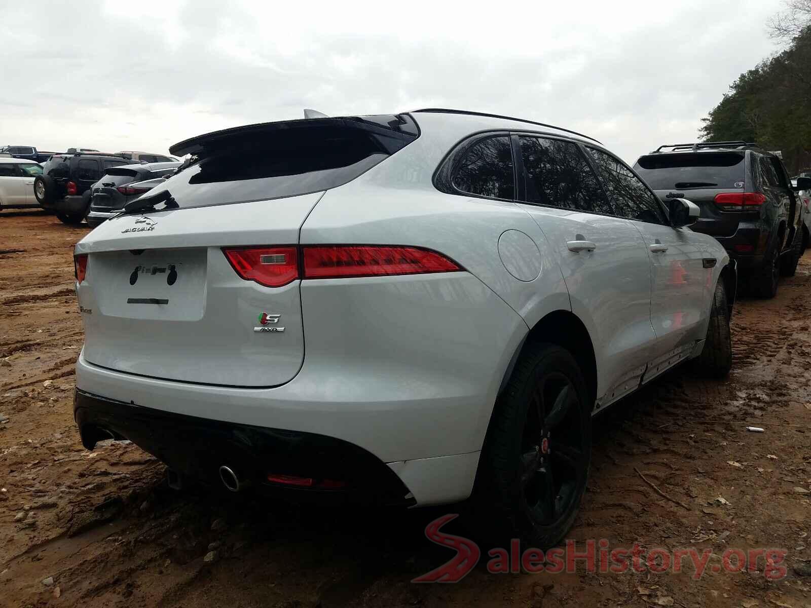 SADCM2BV3HA054070 2017 JAGUAR F-PACE