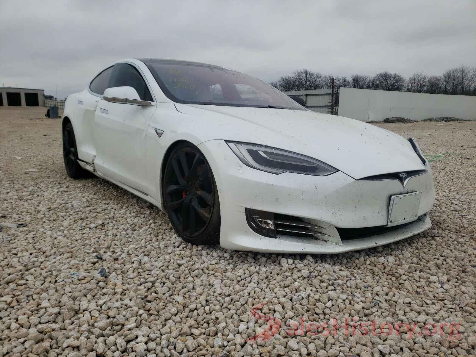 5YJSA1E43JF293192 2018 TESLA MODEL S