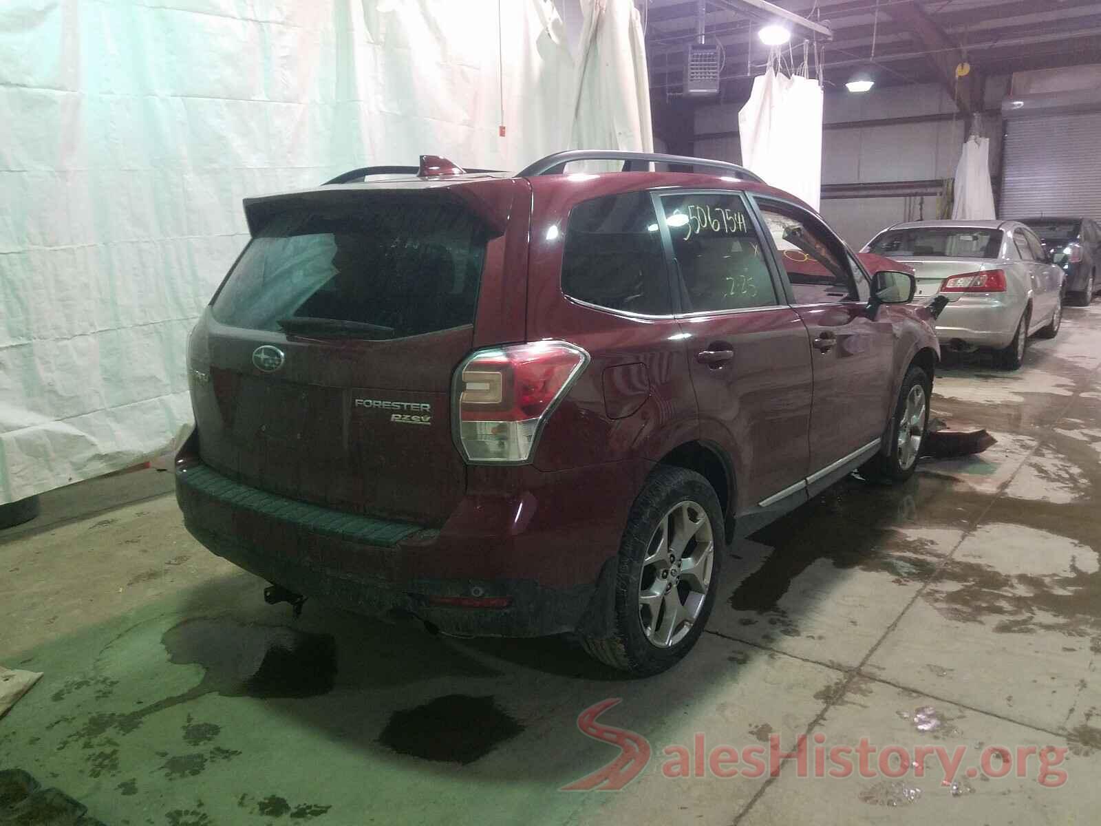 JF2SJAWC1HH523555 2017 SUBARU FORESTER