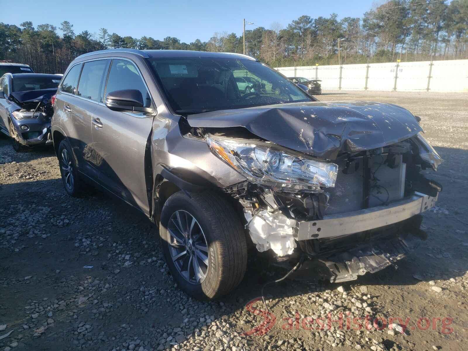 5TDKZRFH6KS567880 2019 TOYOTA HIGHLANDER