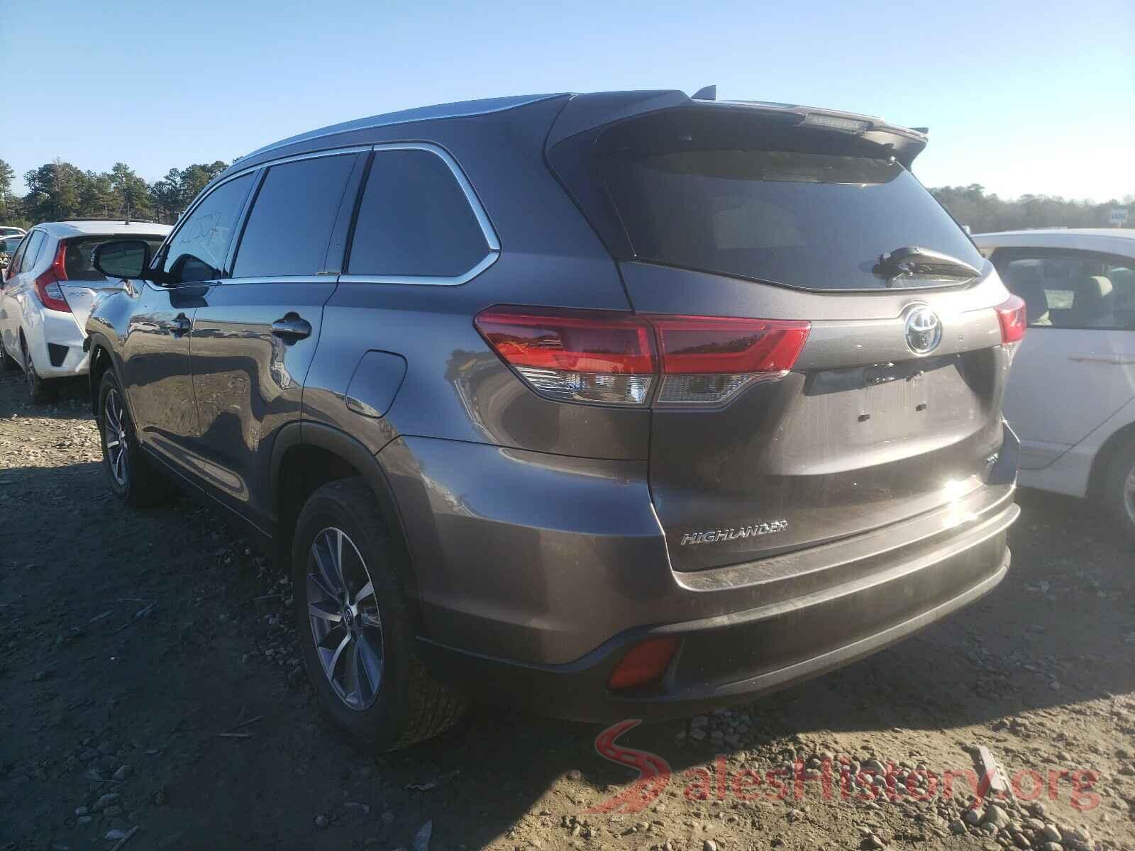 5TDKZRFH6KS567880 2019 TOYOTA HIGHLANDER