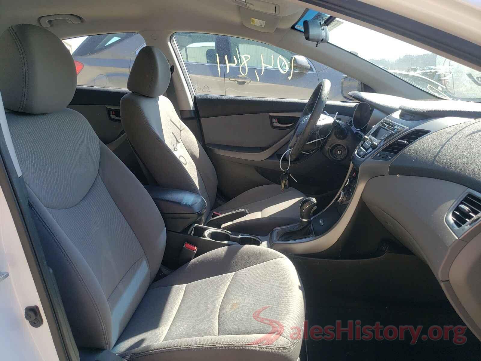 5NPDH4AE8GH777292 2016 HYUNDAI ELANTRA