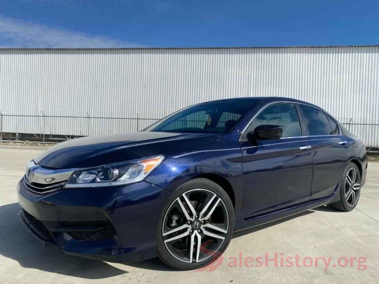 1HGCR2F57HA033358 2017 HONDA ACCORD