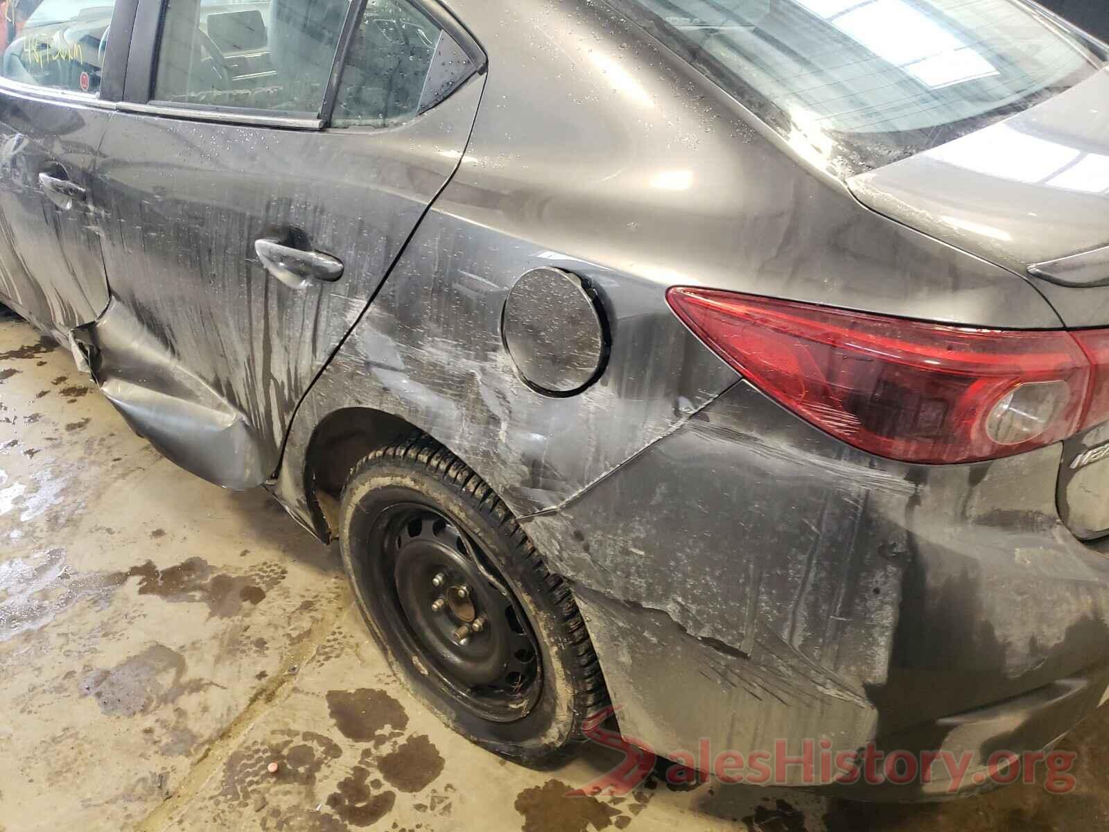 JM1BN1W38H1148131 2017 MAZDA 3