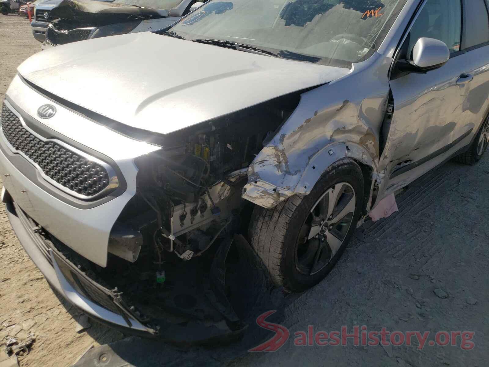 KNDCB3LC5H5060174 2017 KIA NIRO