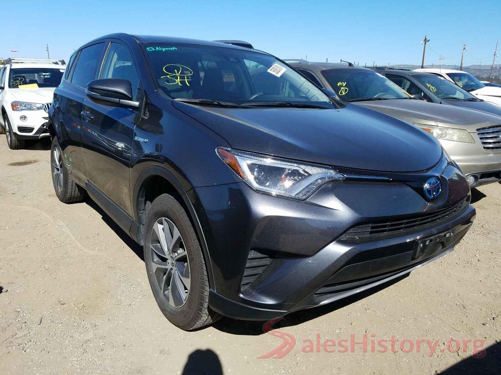 JTMRJREV3JD231725 2018 TOYOTA RAV4