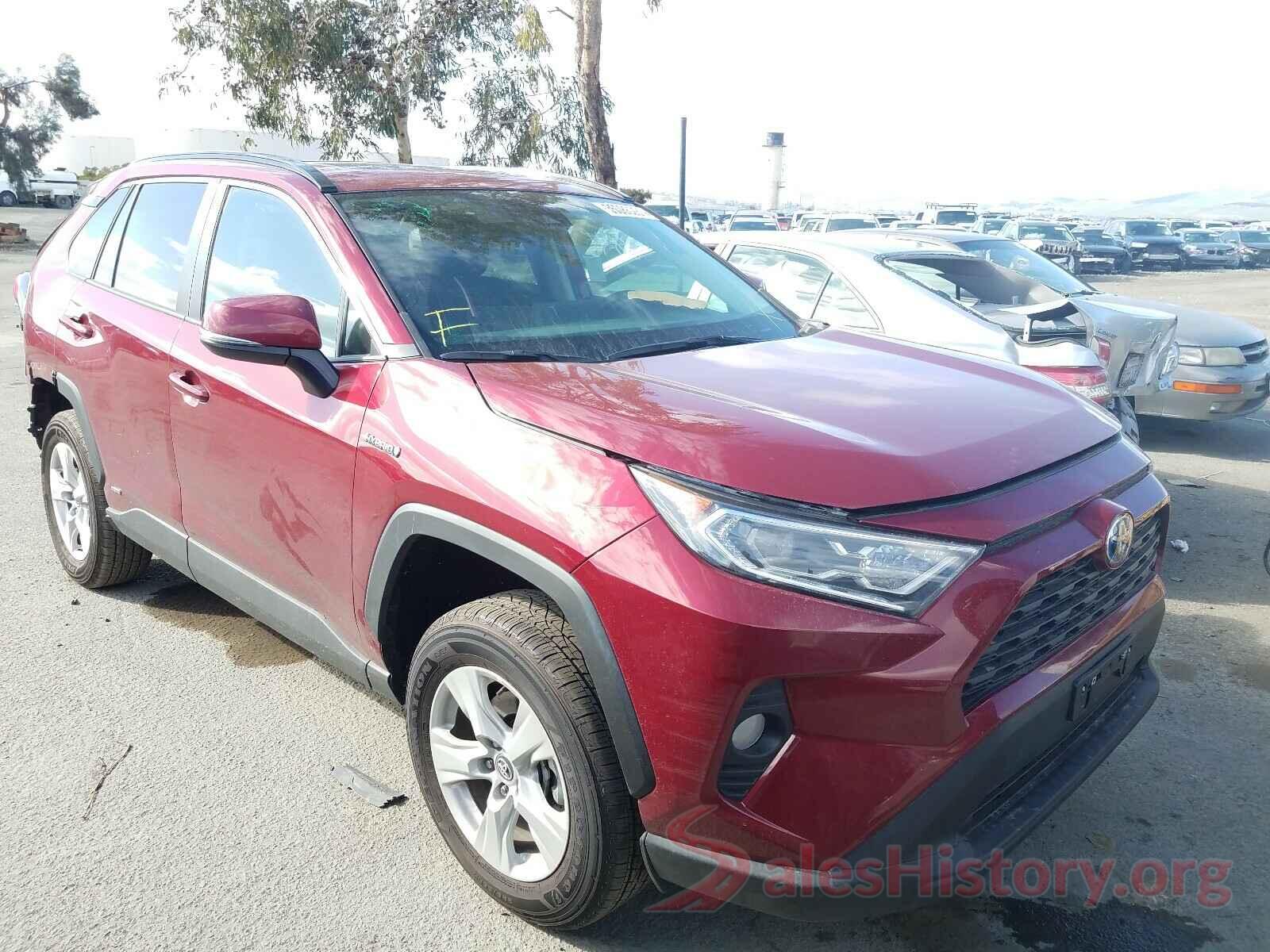 4T3R6RFV0MU008405 2021 TOYOTA RAV4