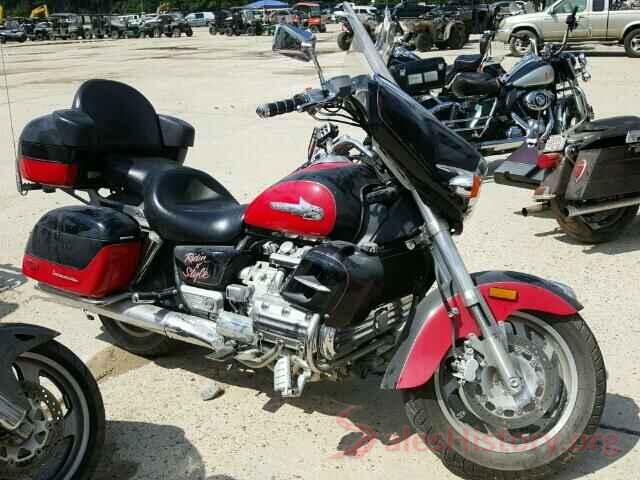 1HFSC4105YA101777 2000 HONDA GL CYCLE