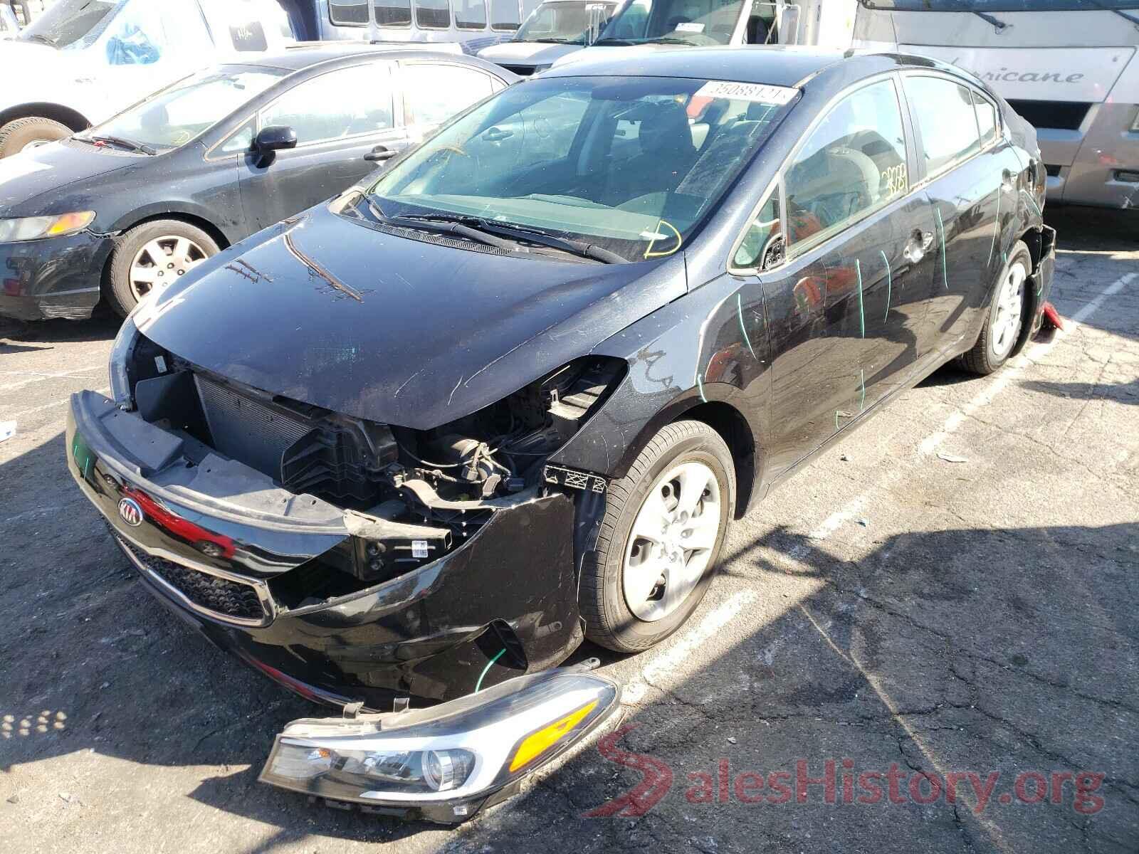 3KPFK4A70JE232260 2018 KIA FORTE