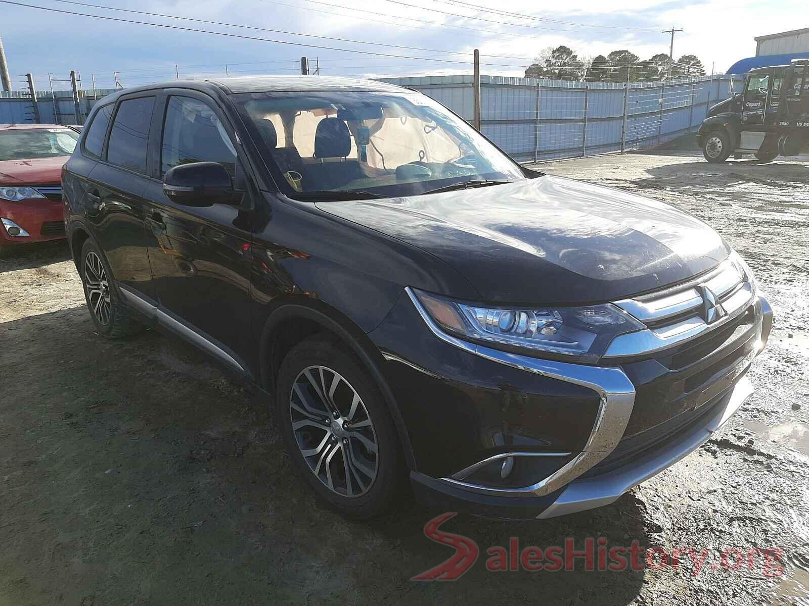 JA4AD3A30JJ002064 2018 MITSUBISHI OUTLANDER