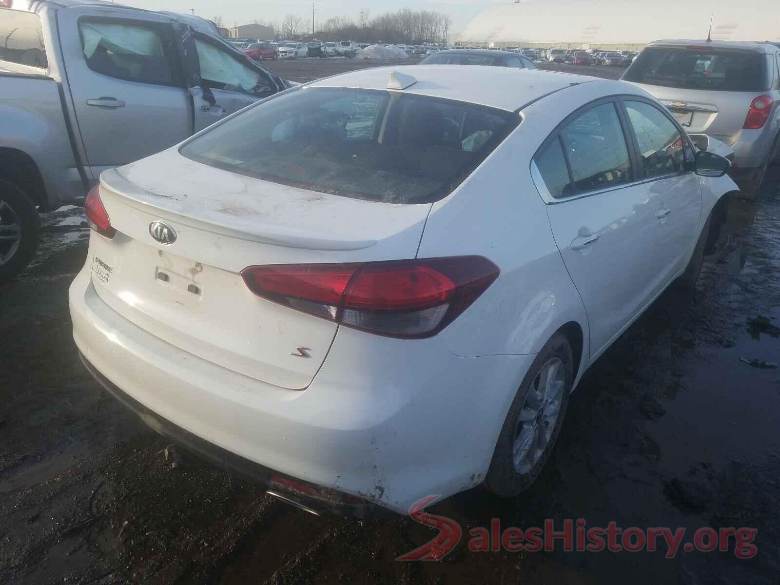 3KPFL4A75HE058323 2017 KIA FORTE