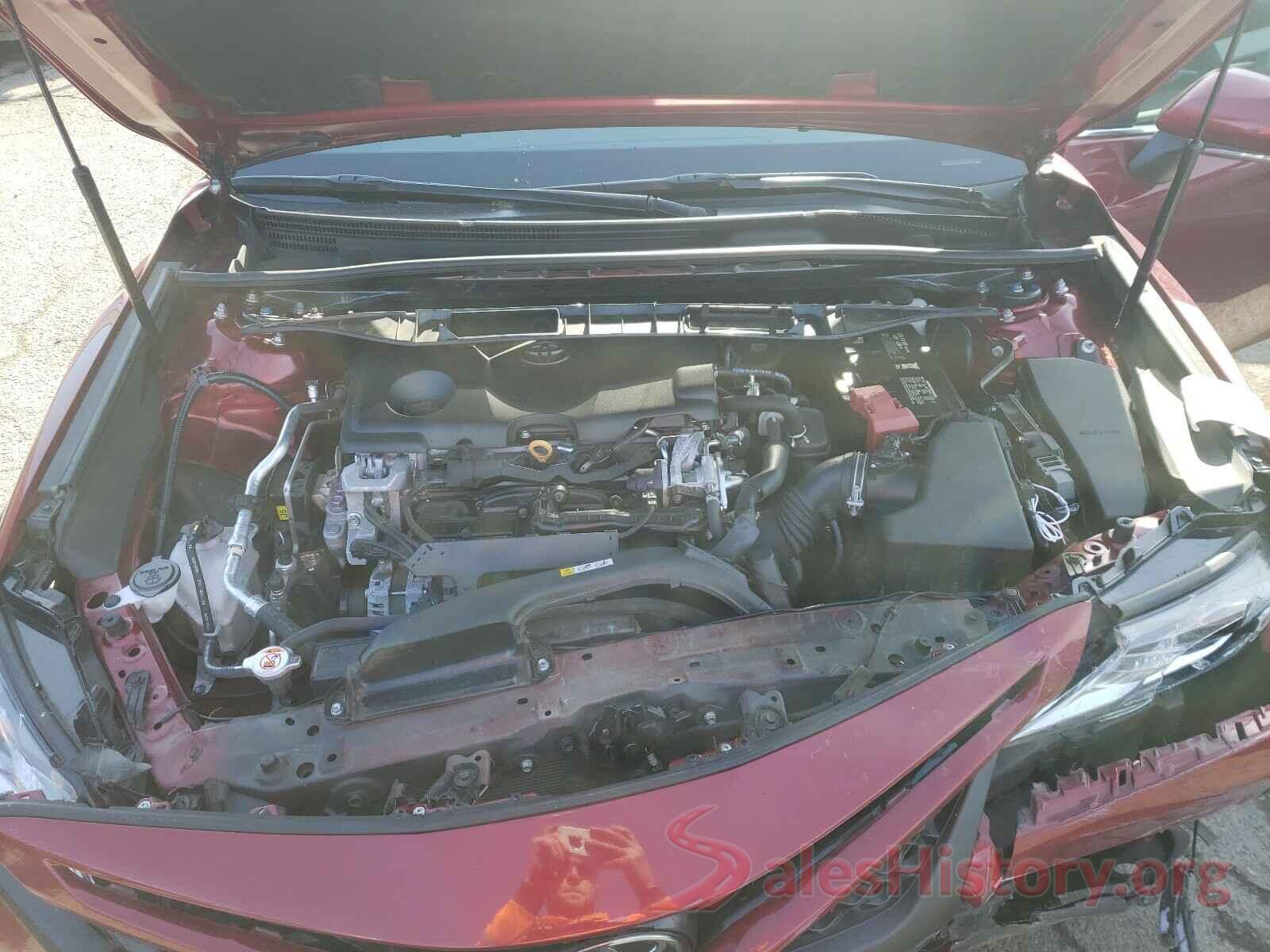 4T1B11HK0JU650194 2018 TOYOTA CAMRY