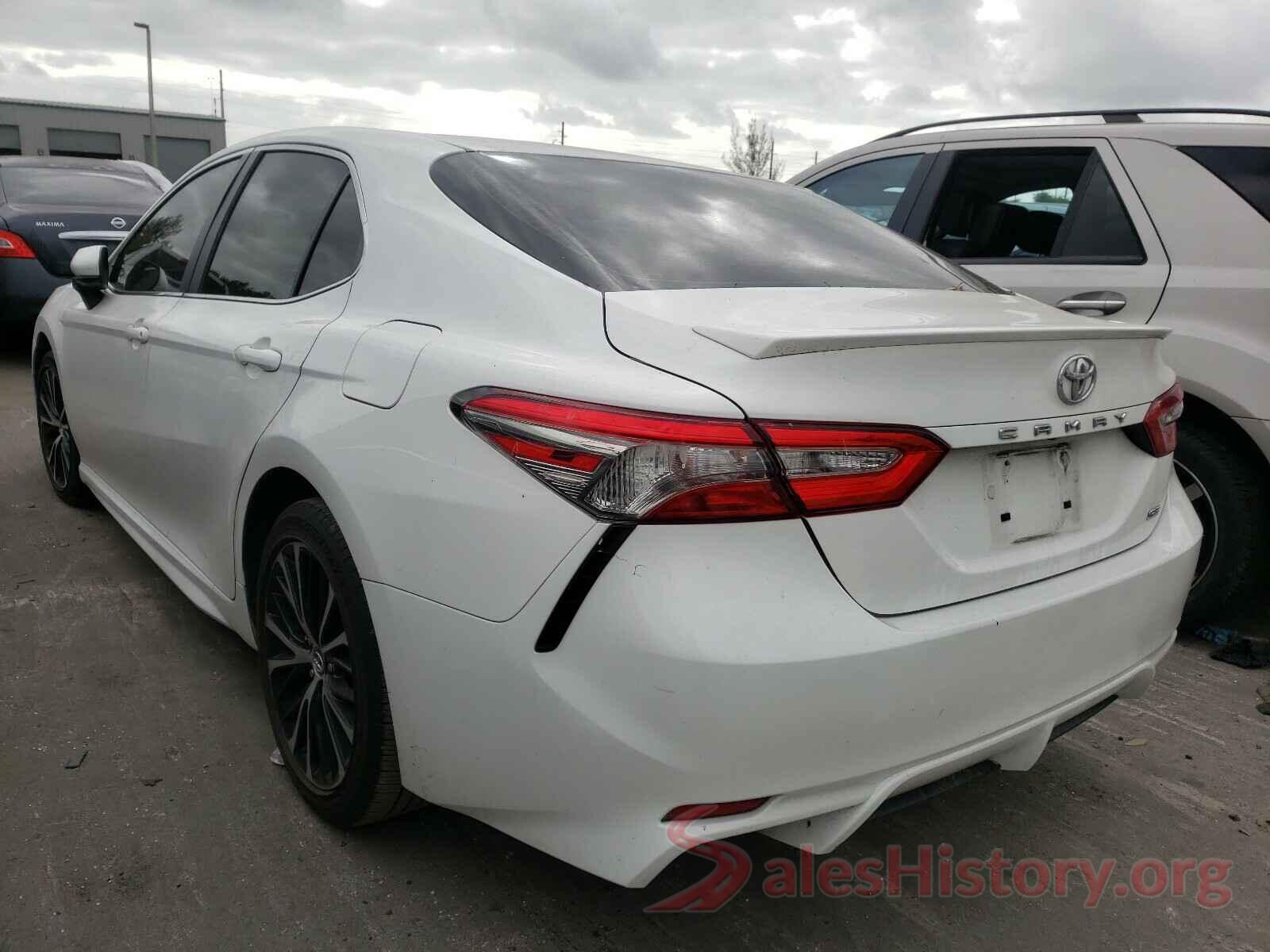 4T1B11HK0JU606969 2018 TOYOTA CAMRY