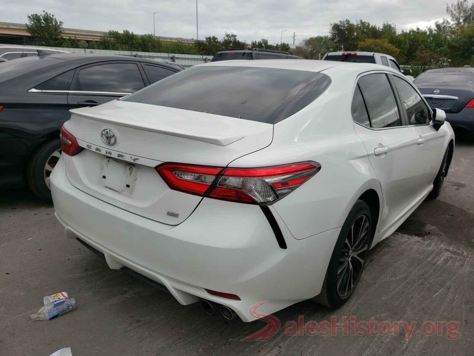 4T1B11HK0JU606969 2018 TOYOTA CAMRY