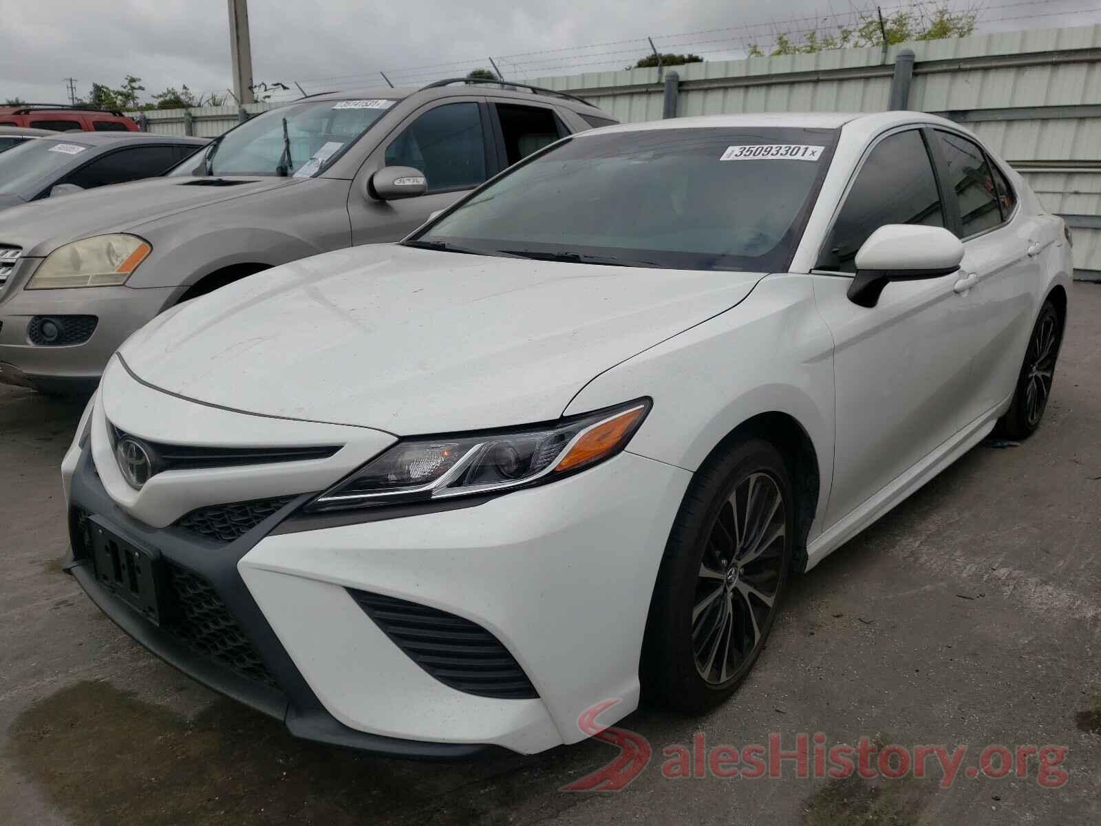 4T1B11HK0JU606969 2018 TOYOTA CAMRY