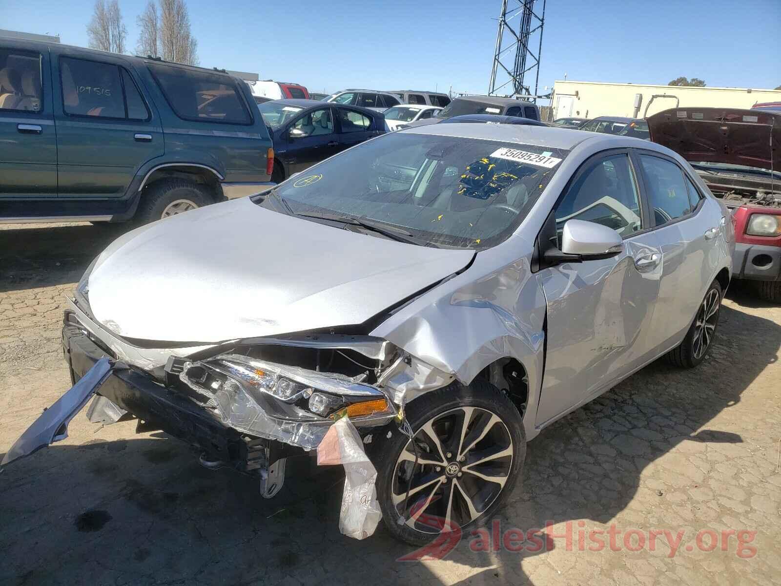 2T1BURHE8JC040352 2018 TOYOTA COROLLA