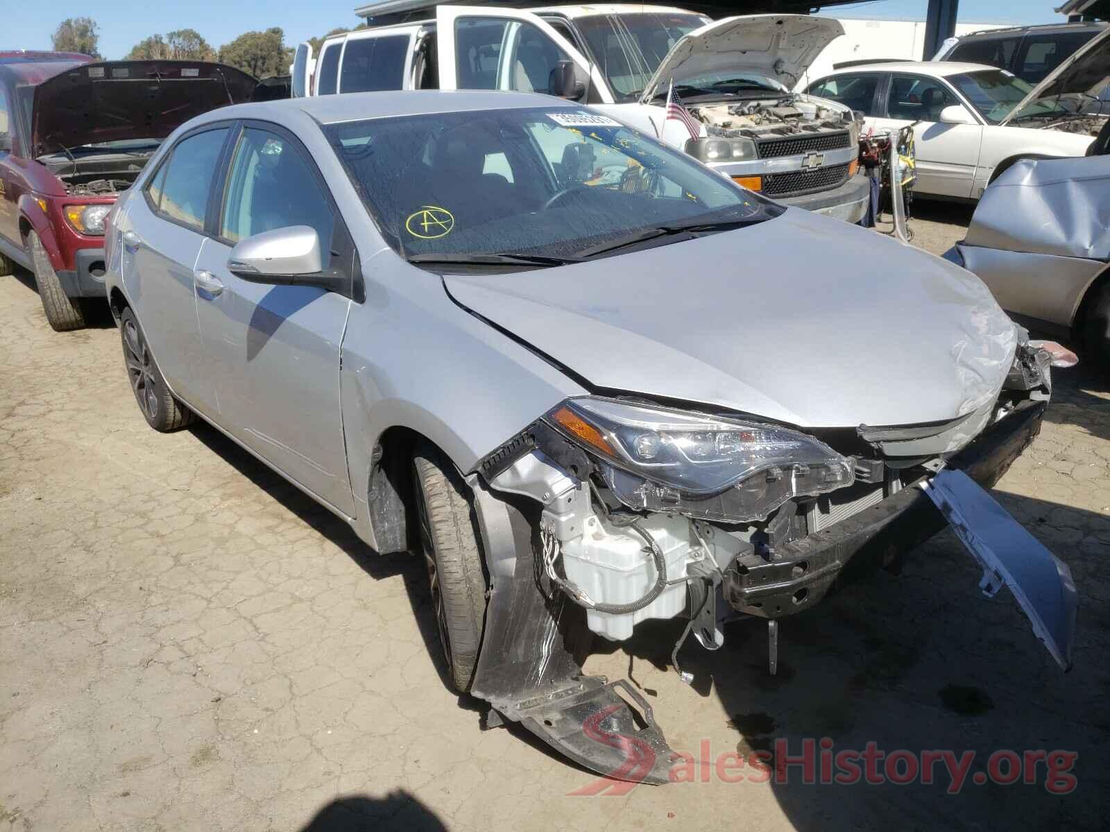 2T1BURHE8JC040352 2018 TOYOTA COROLLA