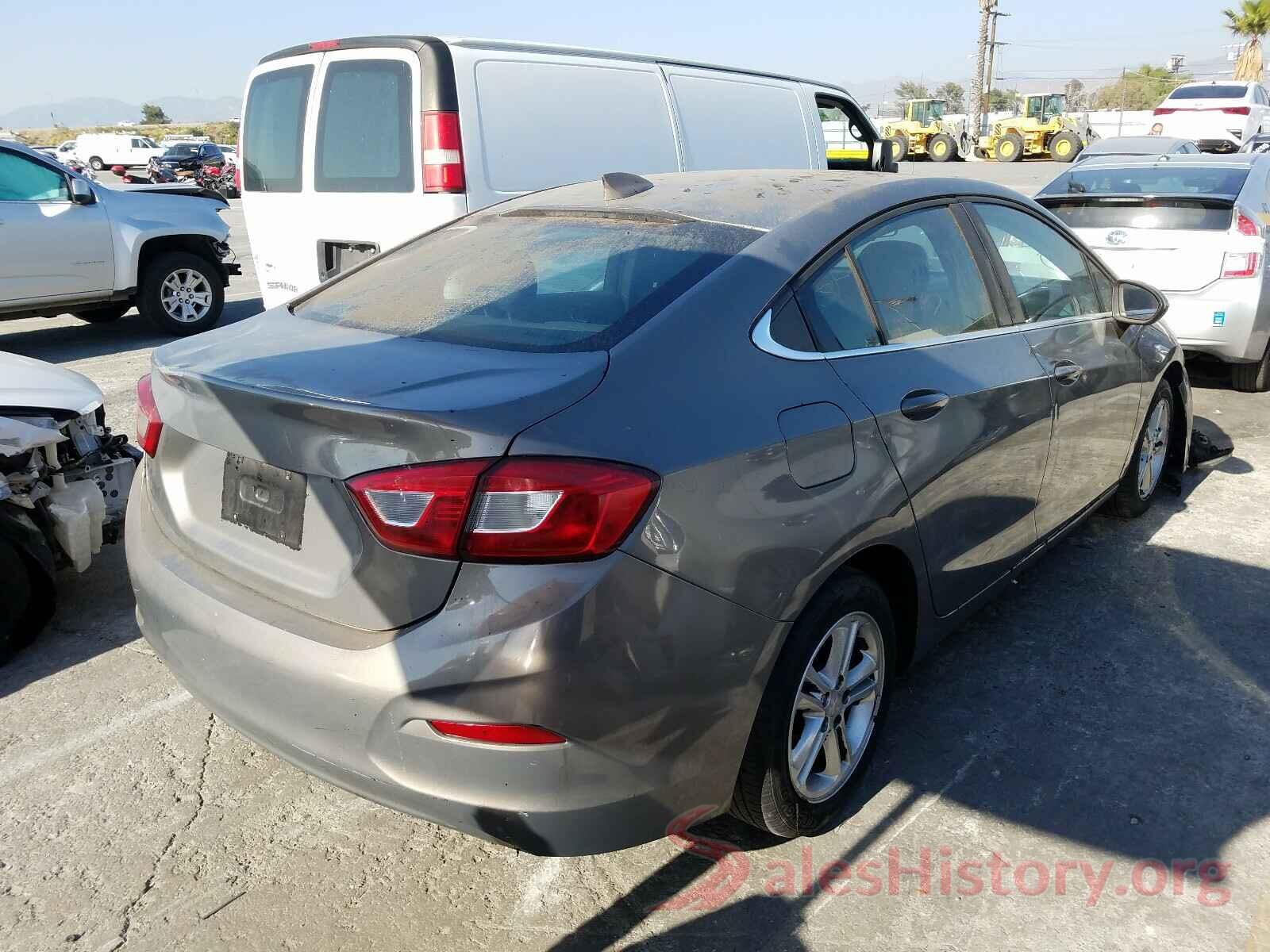 1G1BE5SM7J7136781 2018 CHEVROLET CRUZE