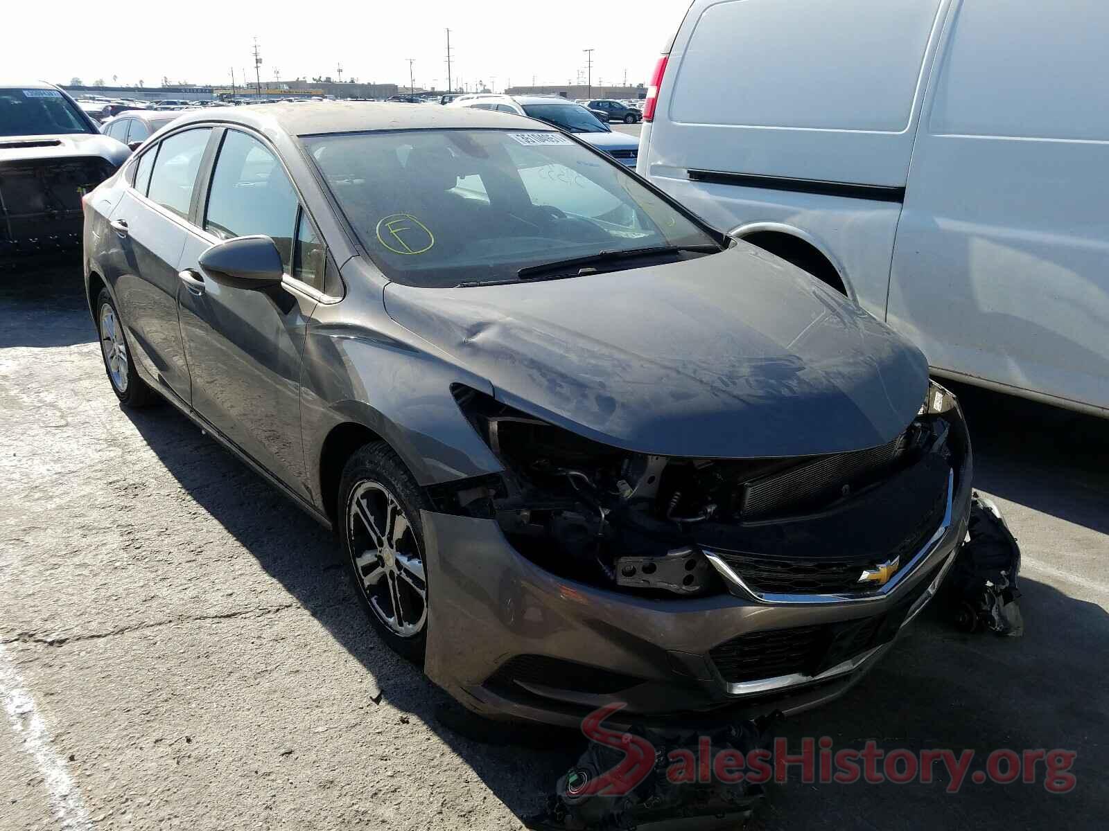 1G1BE5SM7J7136781 2018 CHEVROLET CRUZE