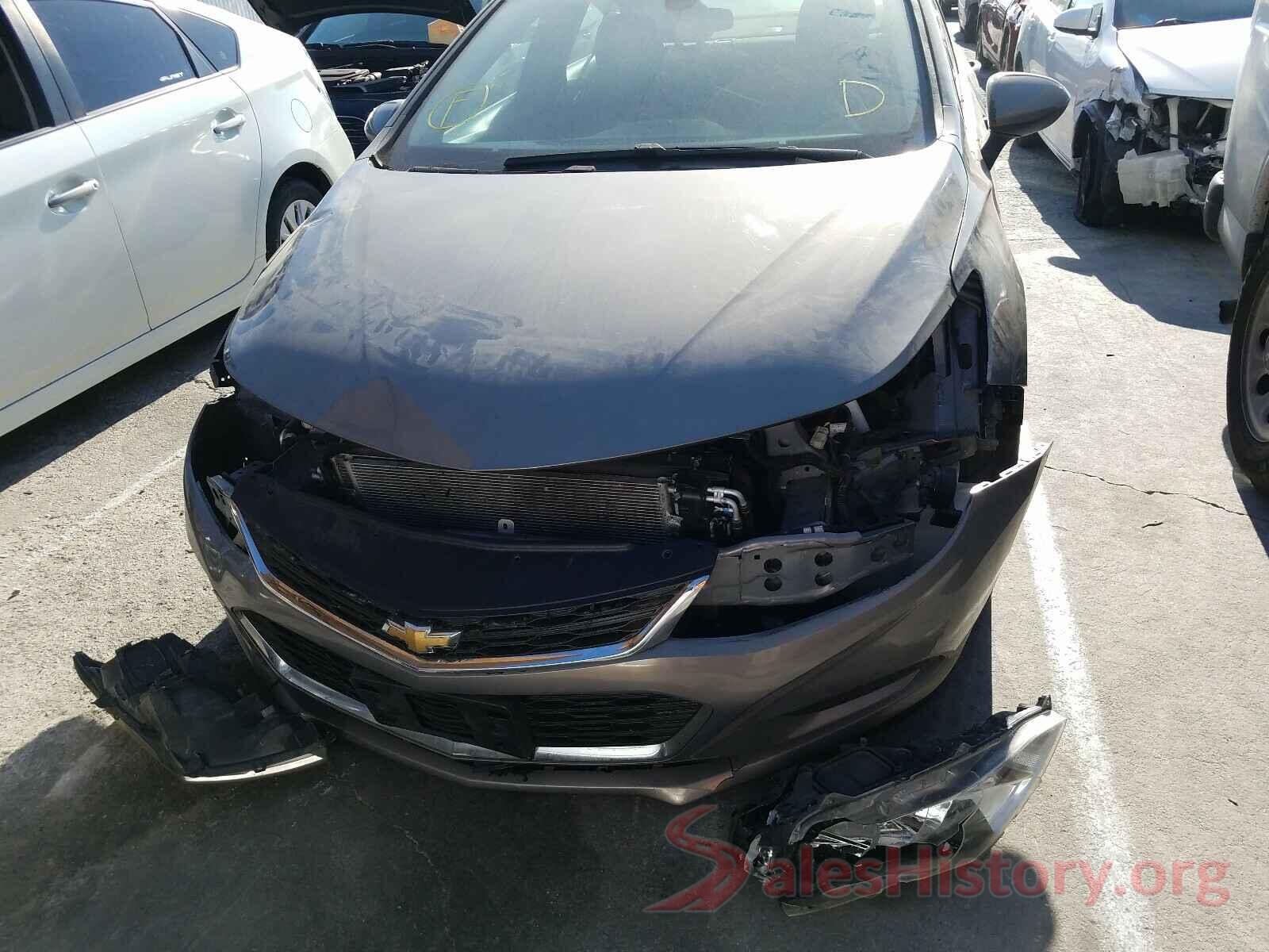 1G1BE5SM7J7136781 2018 CHEVROLET CRUZE