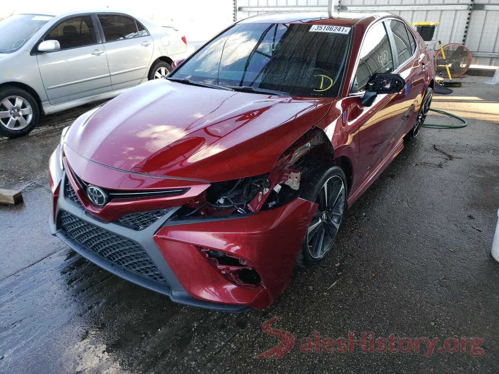 4T1B11HK9JU574670 2018 TOYOTA CAMRY