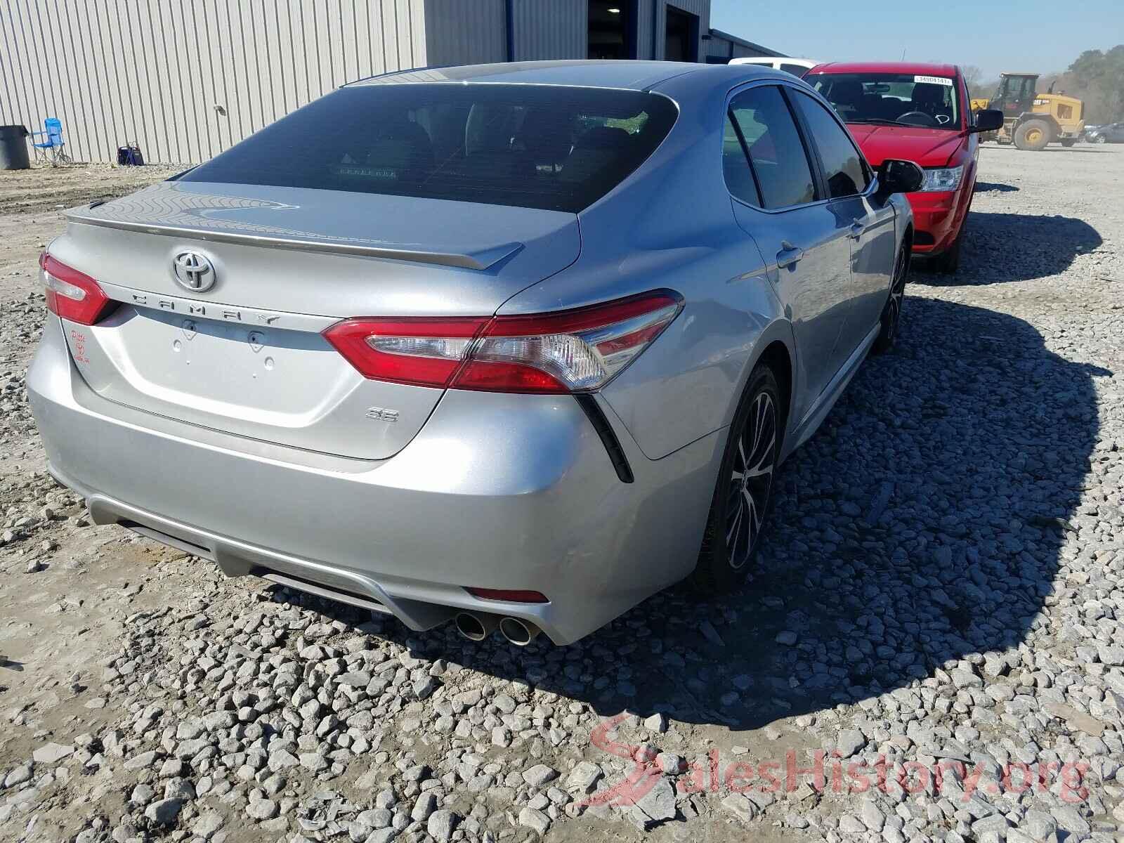 4T1B11HK6JU563805 2018 TOYOTA CAMRY