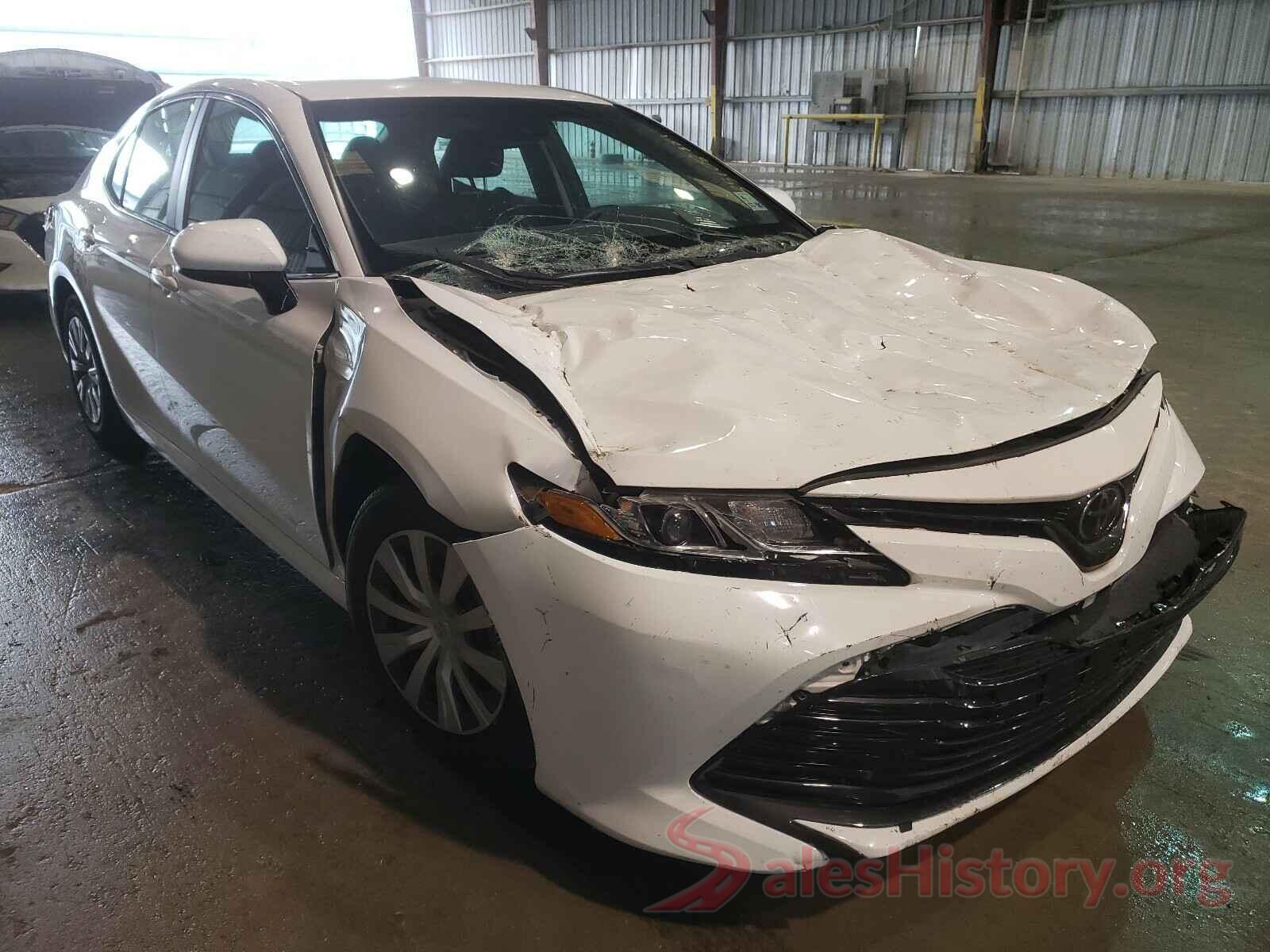 4T1B11HK3JU080997 2018 TOYOTA CAMRY