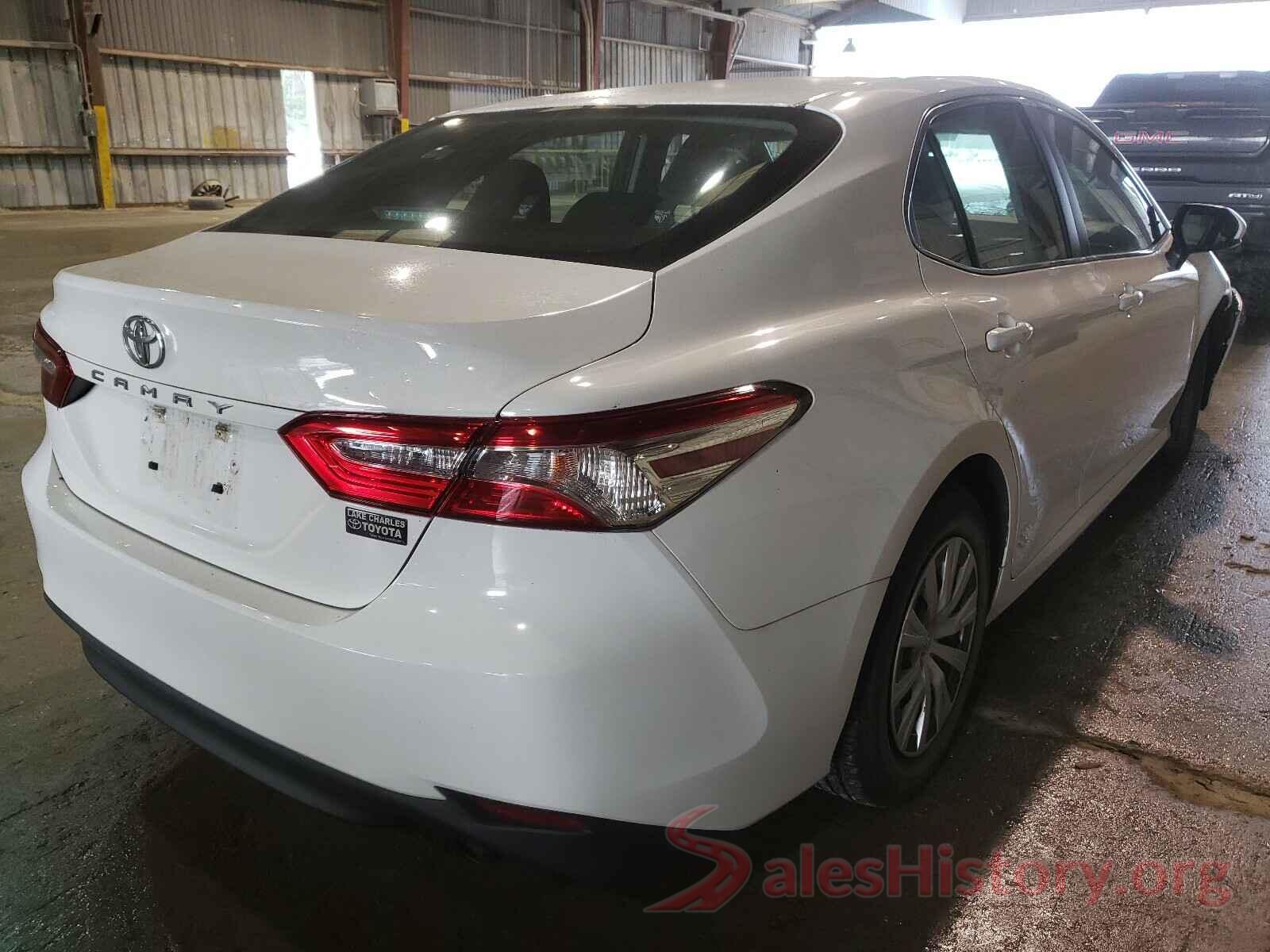 4T1B11HK3JU080997 2018 TOYOTA CAMRY