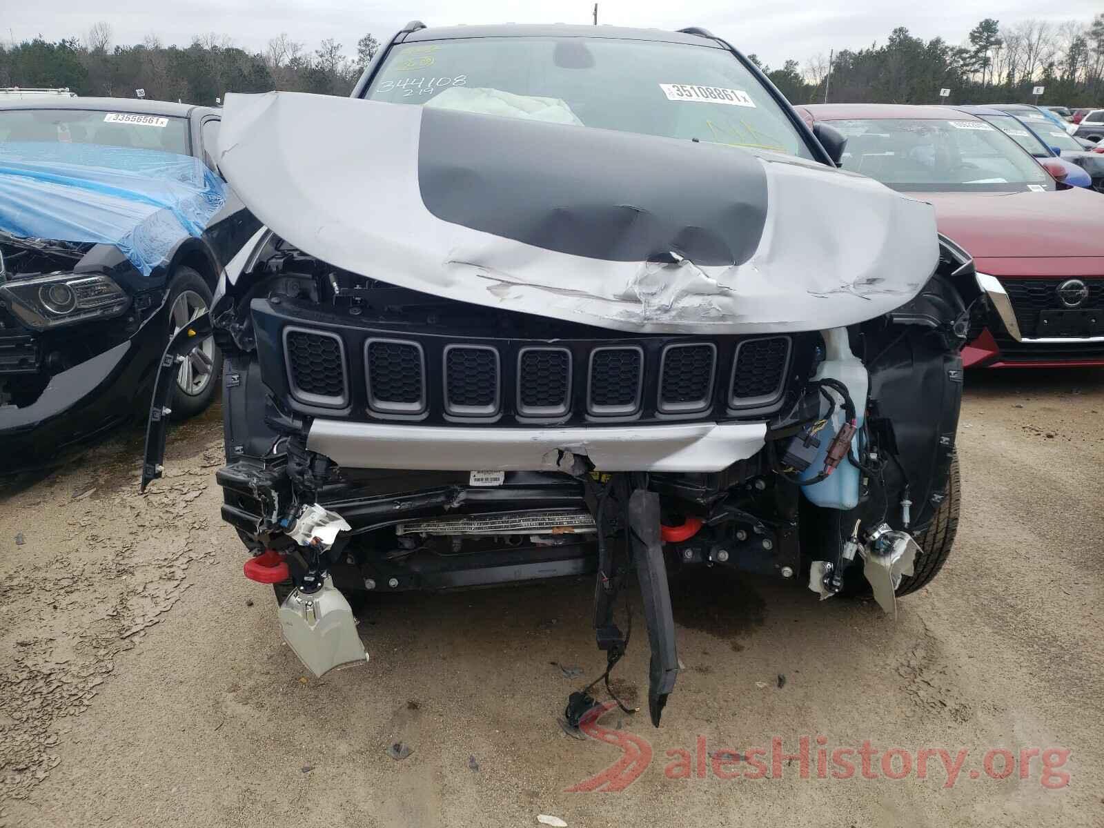 3C4NJDDB4KT748049 2019 JEEP COMPASS