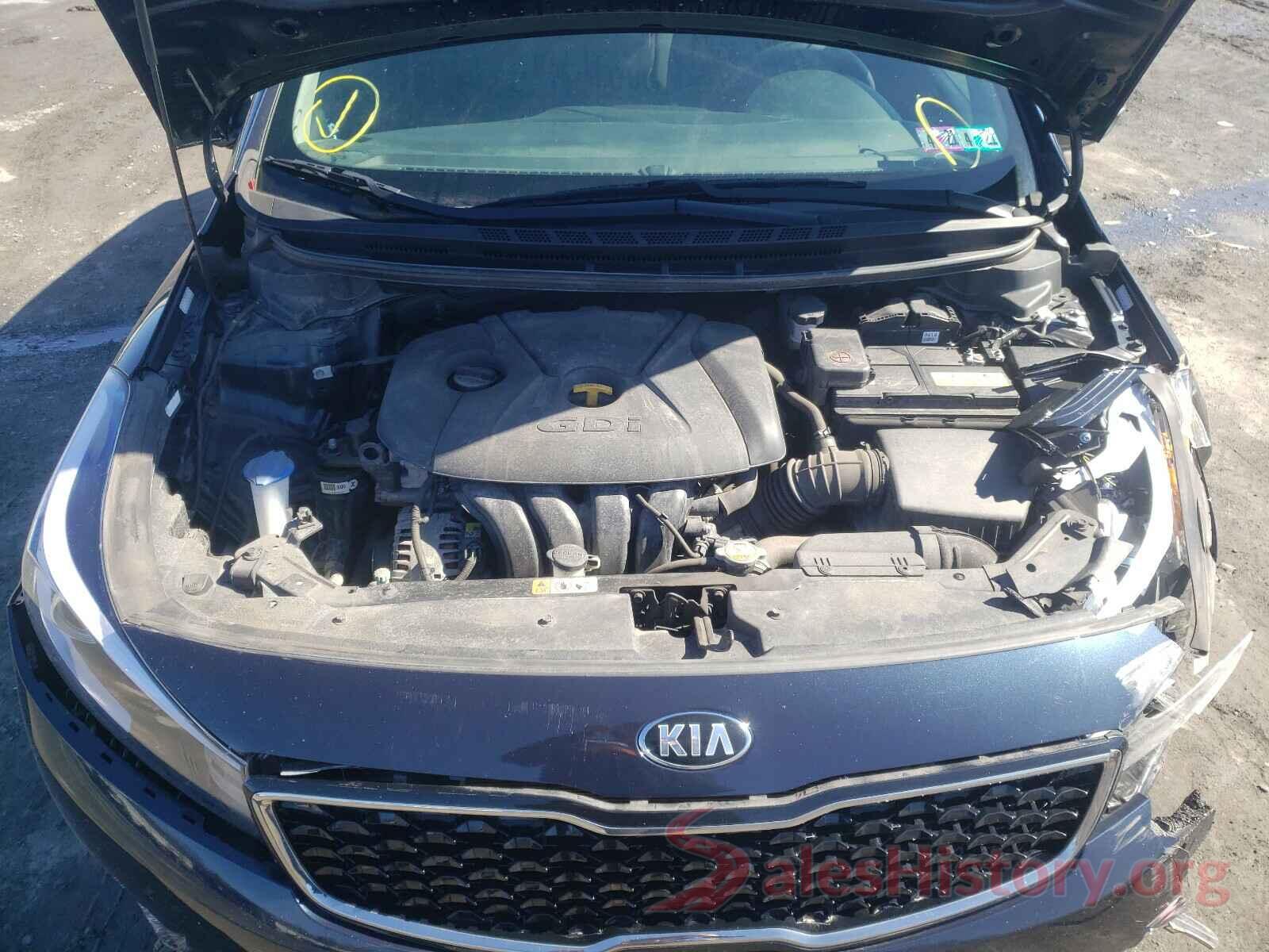 KNAFK5A85H5677823 2017 KIA FORTE