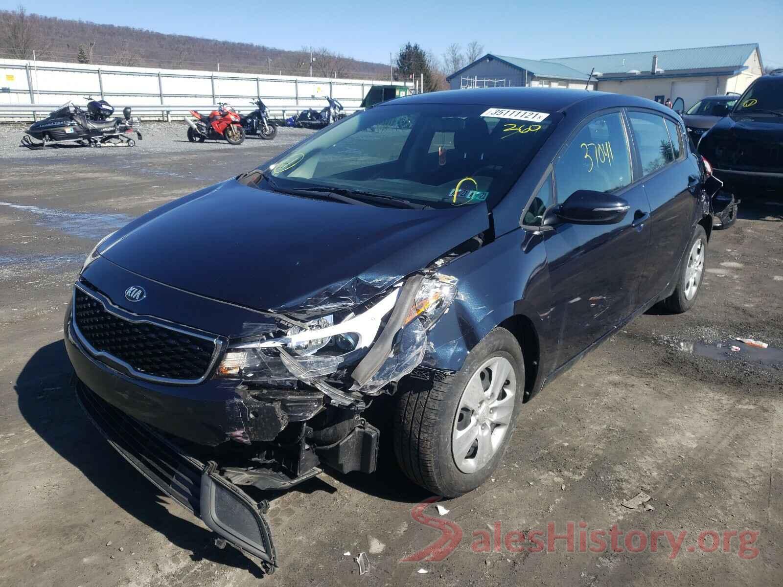 KNAFK5A85H5677823 2017 KIA FORTE