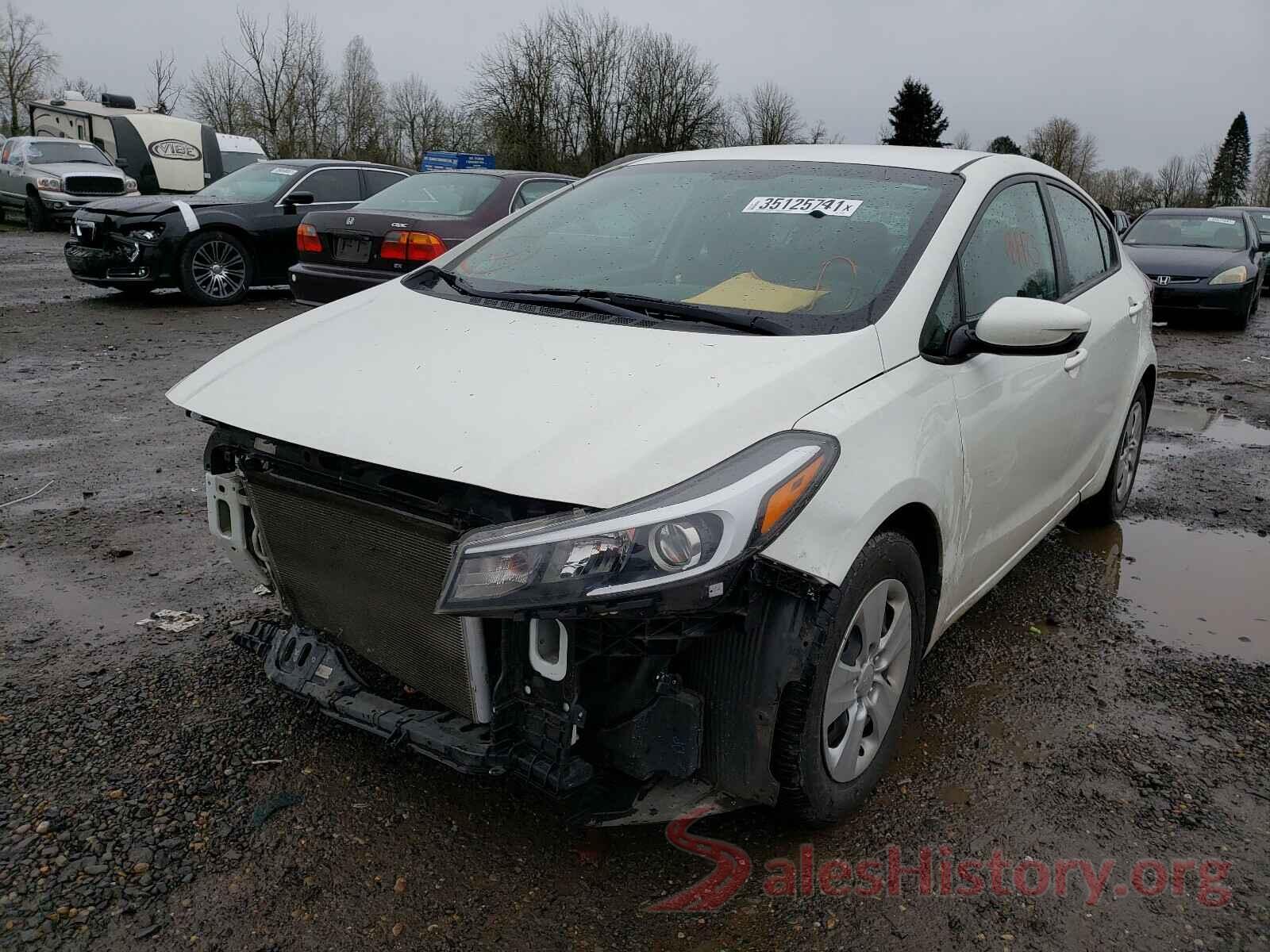 3KPFK4A70HE153018 2017 KIA FORTE