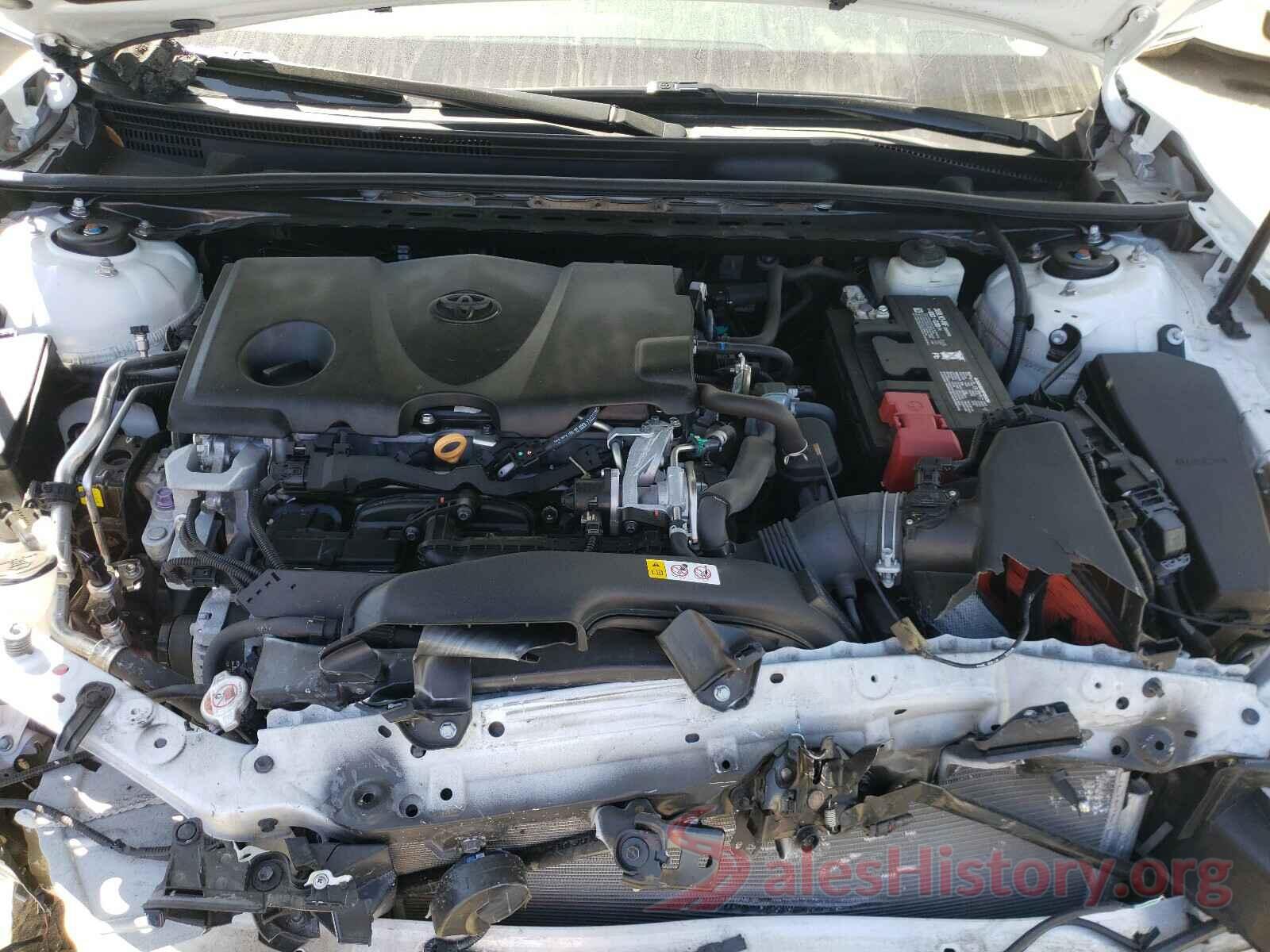 4T1B11HK8JU101049 2018 TOYOTA CAMRY