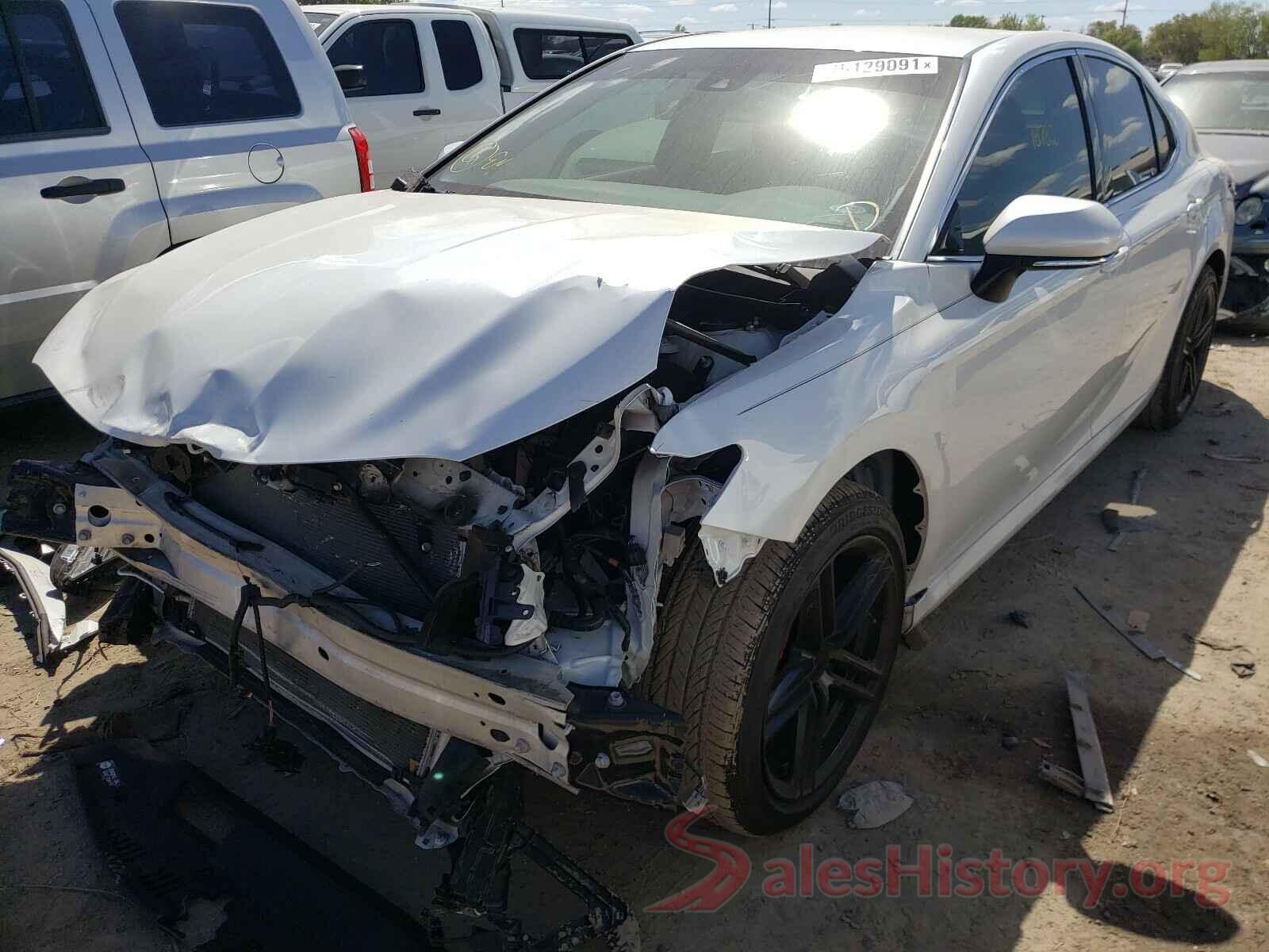 4T1B11HK8JU101049 2018 TOYOTA CAMRY