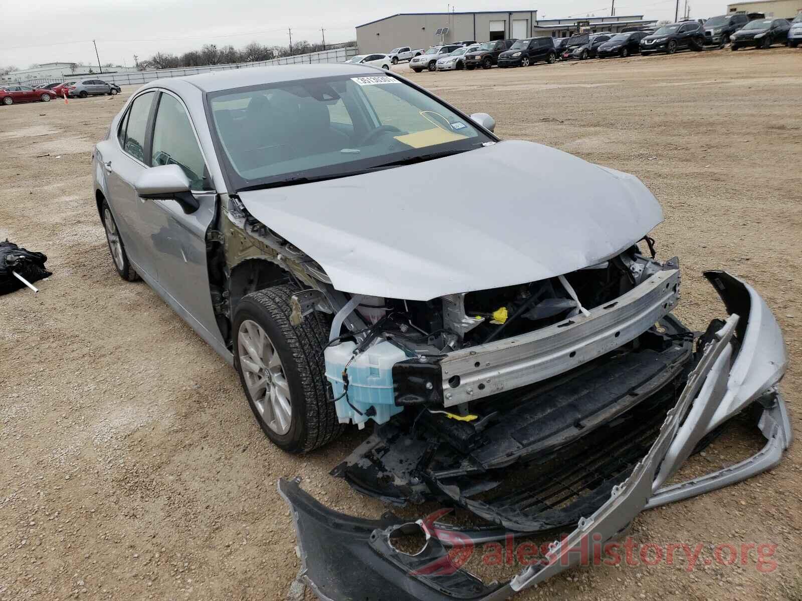 4T1B11HK2KU260652 2019 TOYOTA CAMRY