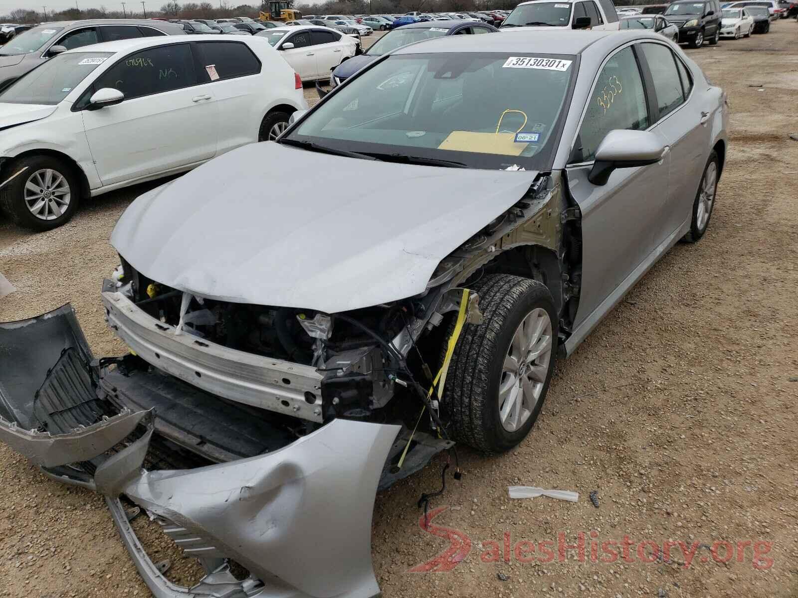 4T1B11HK2KU260652 2019 TOYOTA CAMRY